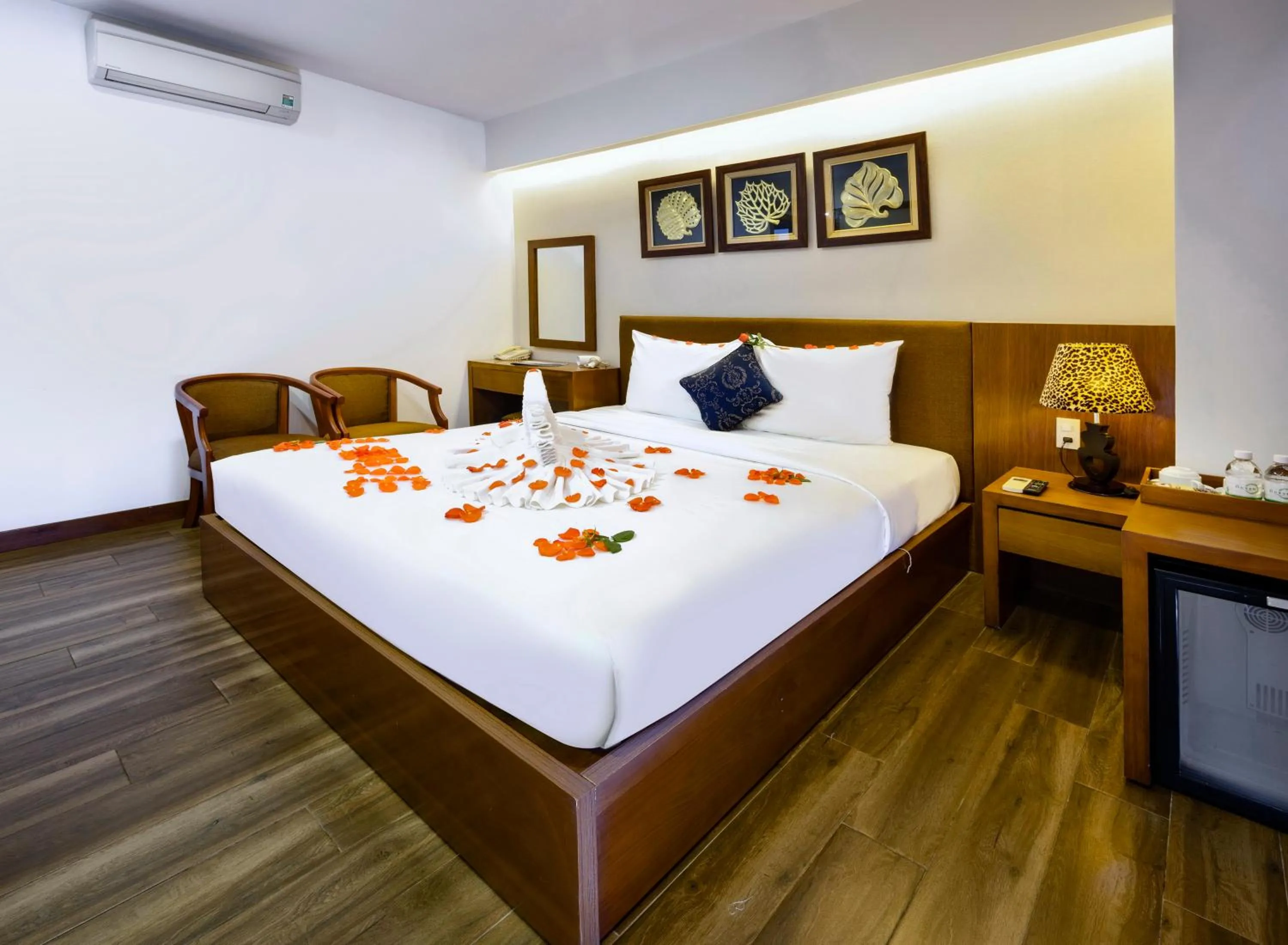 Photo of the whole room, Bed in Saphia Hotel Nha Trang