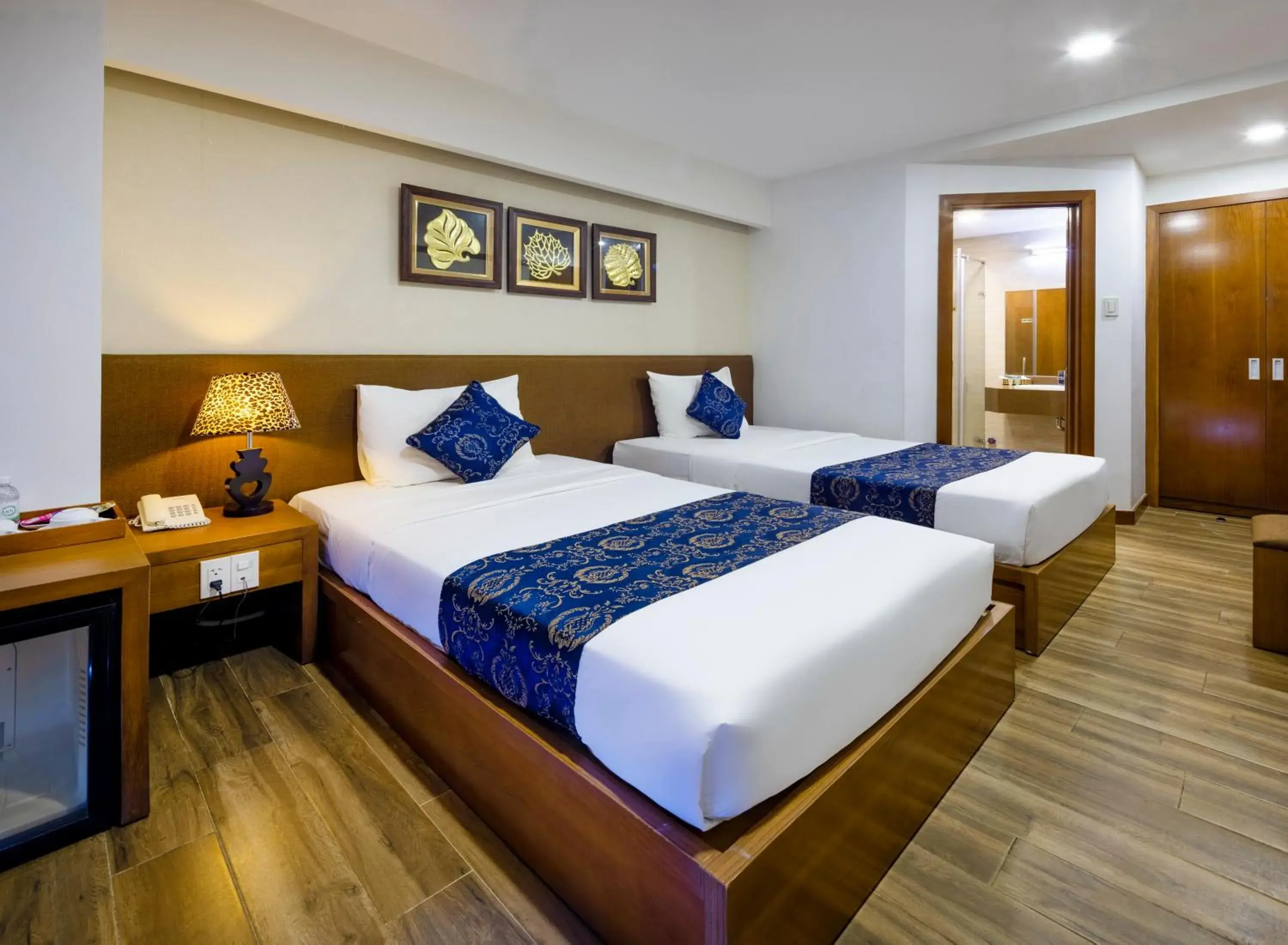 Deluxe Twin Room with Sea View in Saphia Hotel Nha Trang Deluxe Twin Room with Sea View in Saphia Hotel Nha Trang