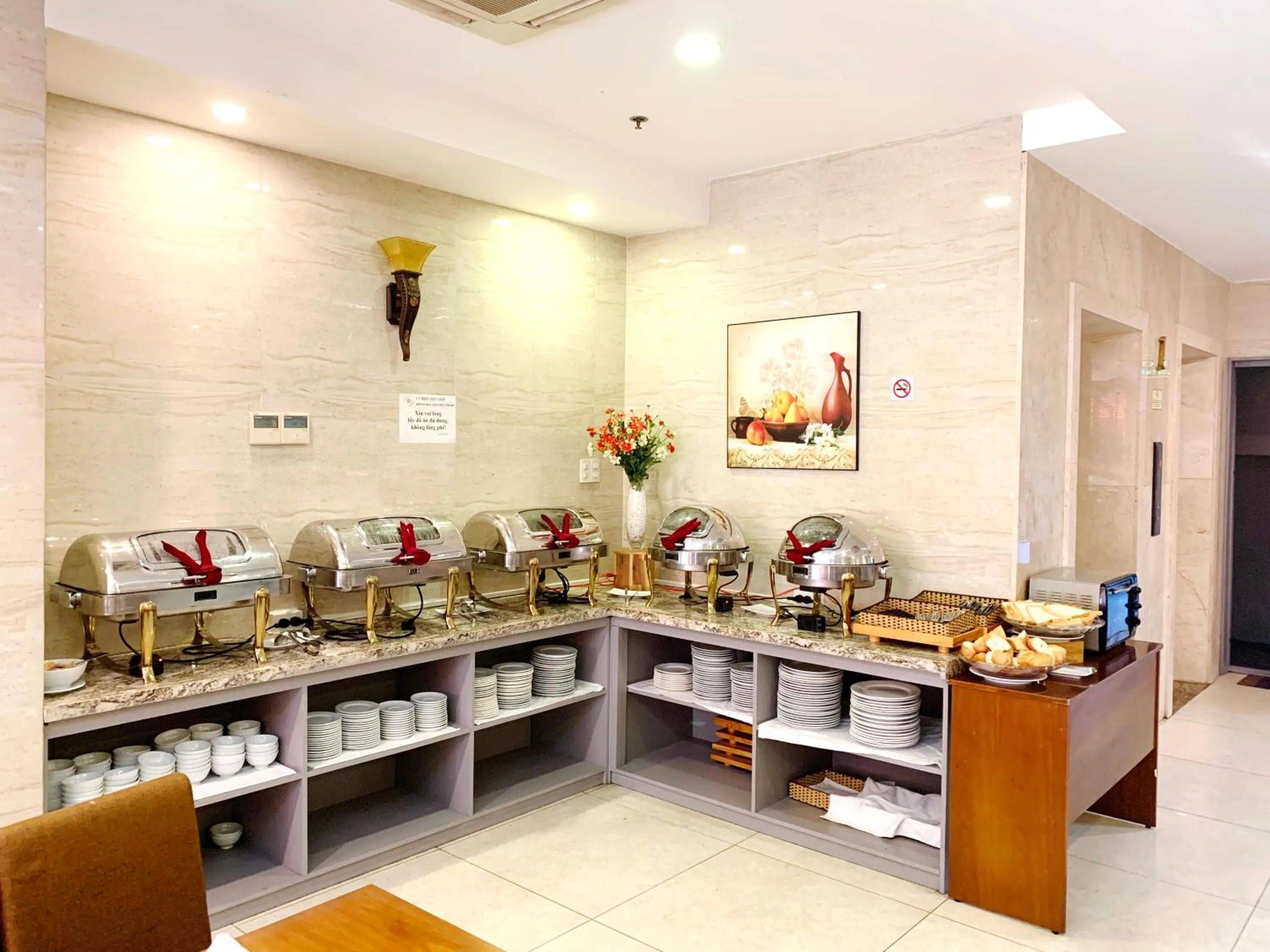 Buffet breakfast in Saphia Hotel Nha Trang