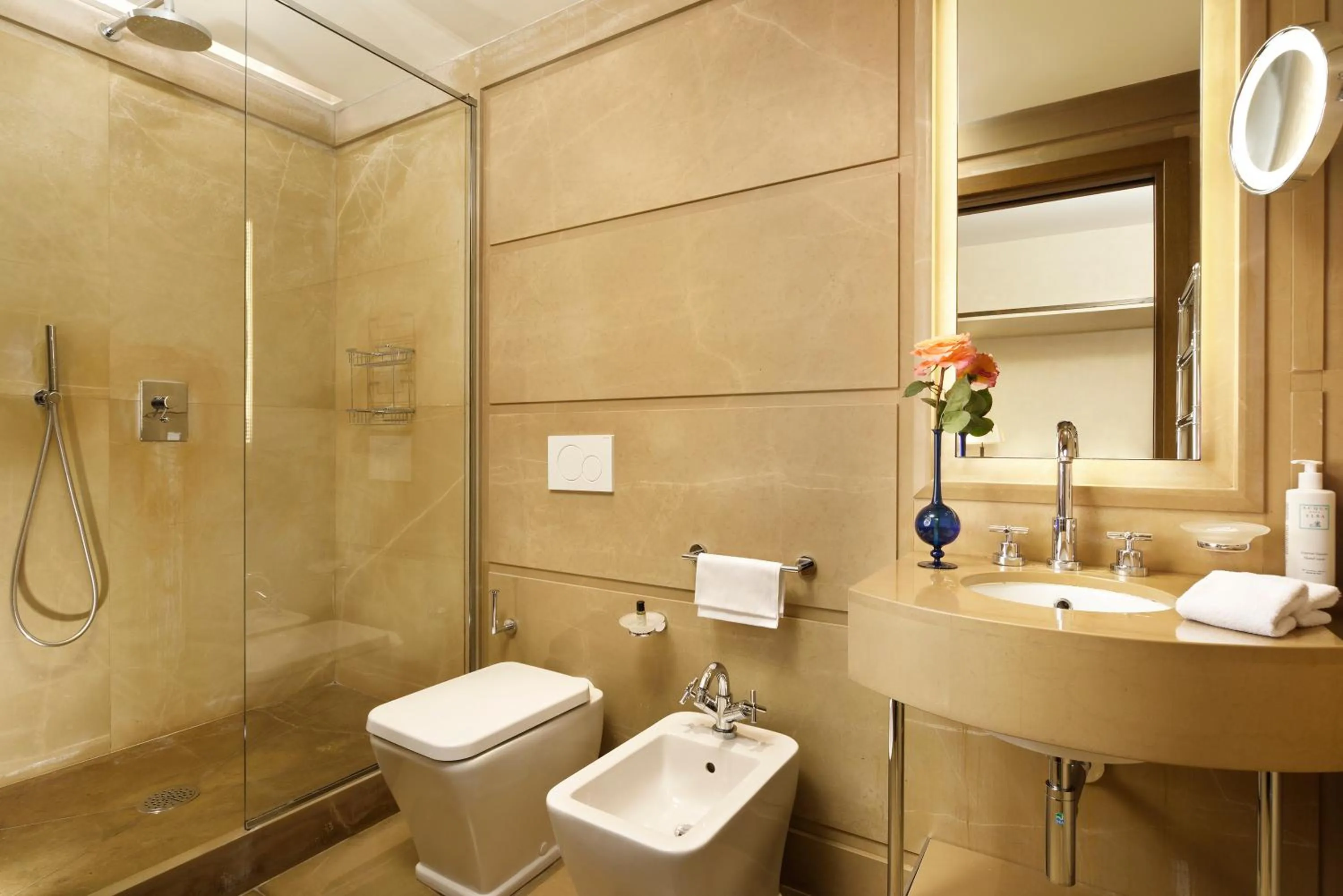 Bathroom in Hotel Balestri - WTB Hotels