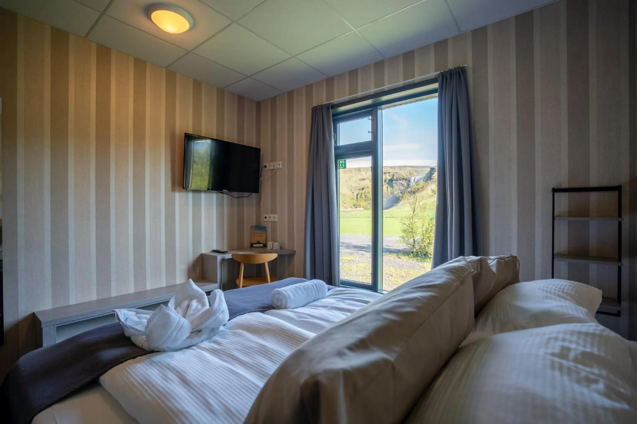 Property building, Bed in Hótel Skógafoss by EJ Hotels