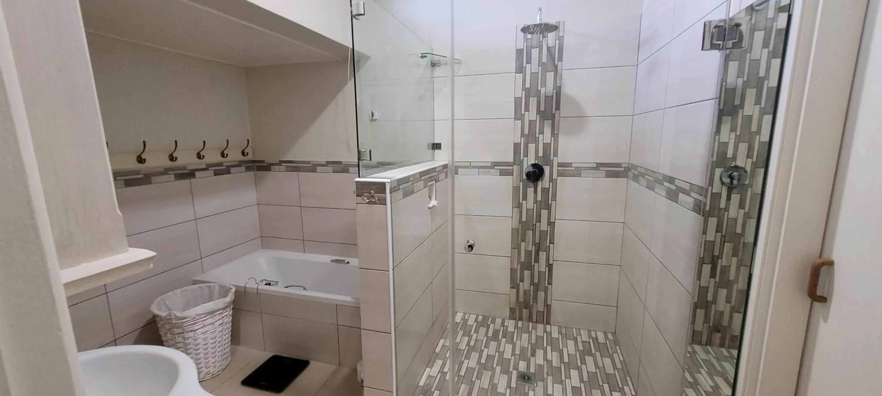 Bathroom in AppleBee Guest Cottages