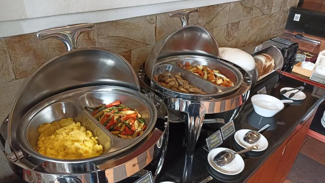 Buffet breakfast in Sari Villa Sanur Beach