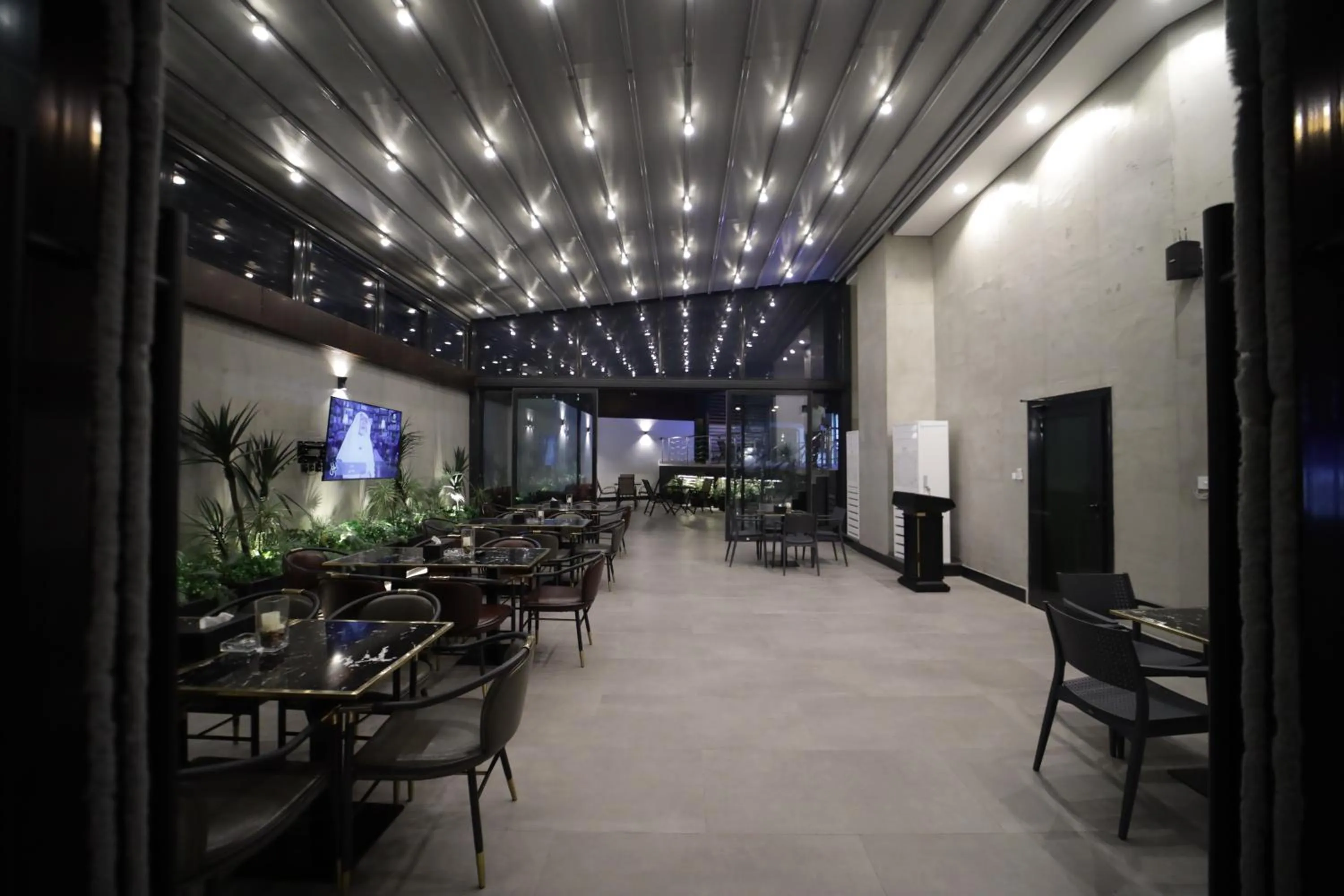 PRIMOTEL Elite As Salamah - Serviced Apartments