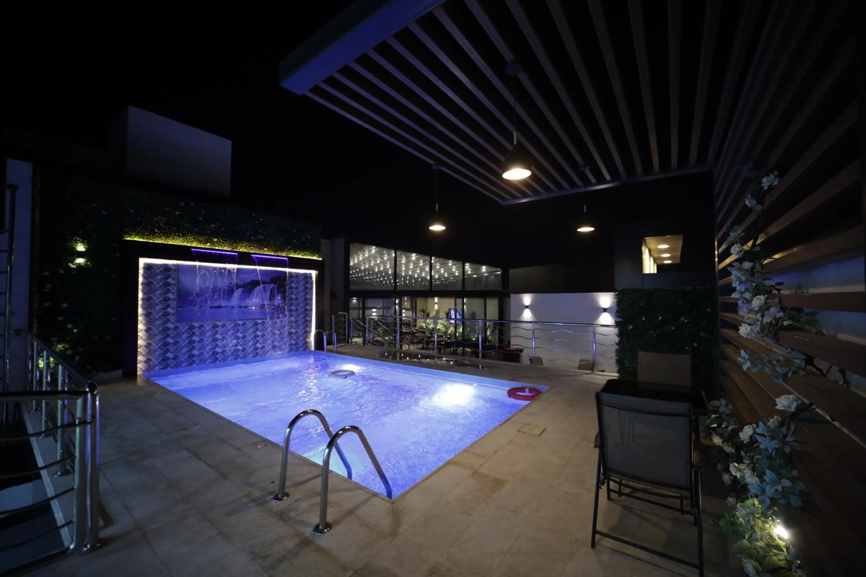 PRIMOTEL Elite As Salamah - Serviced Apartments