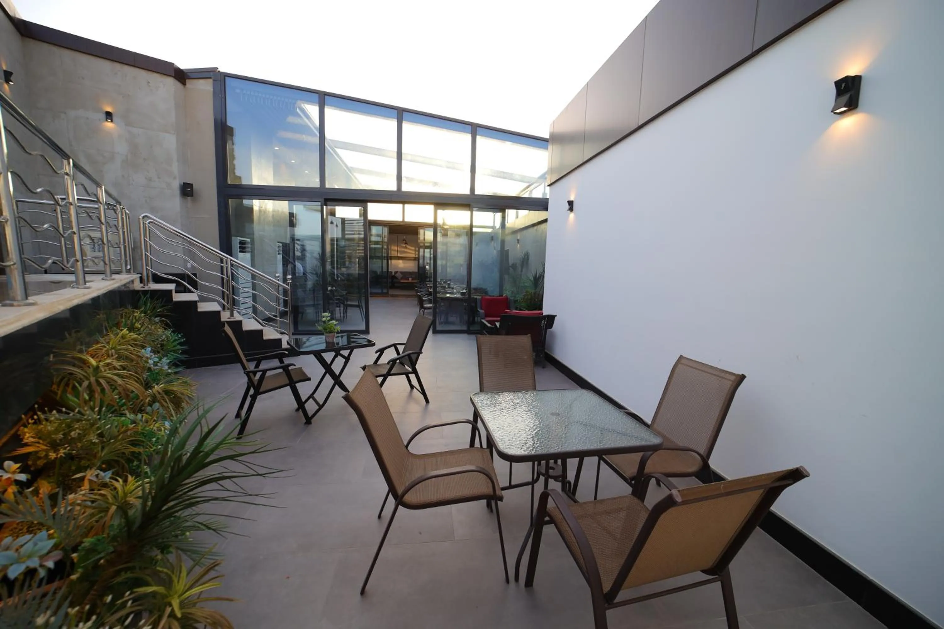 Balcony/Terrace in PRIMOTEL Elite As Salamah - Serviced Apartments