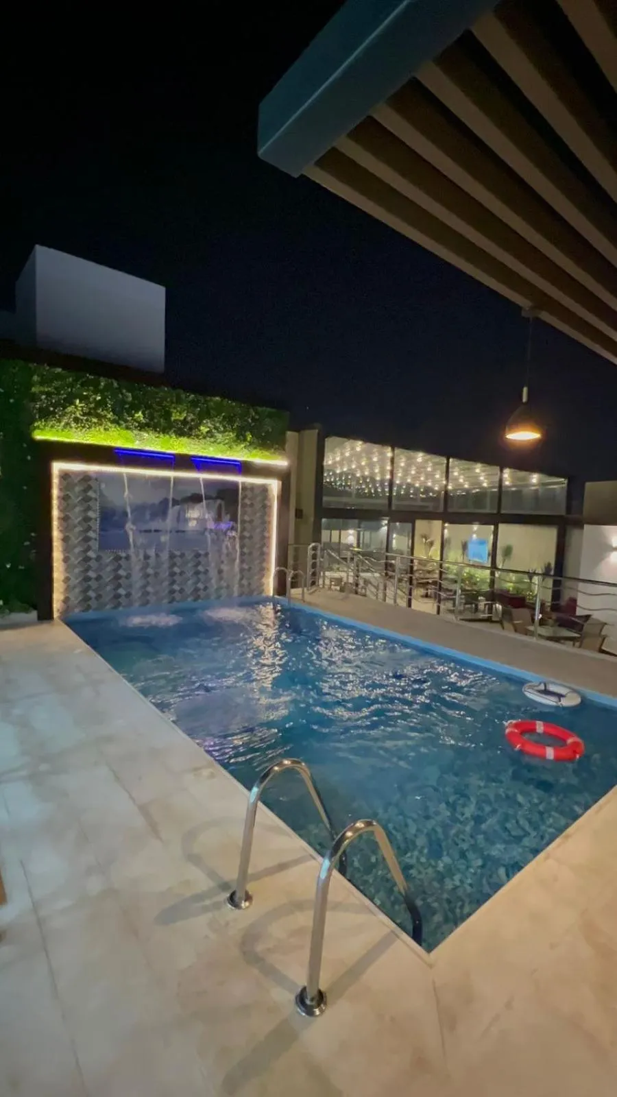 Swimming pool in PRIMOTEL Elite As Salamah - Serviced Apartments