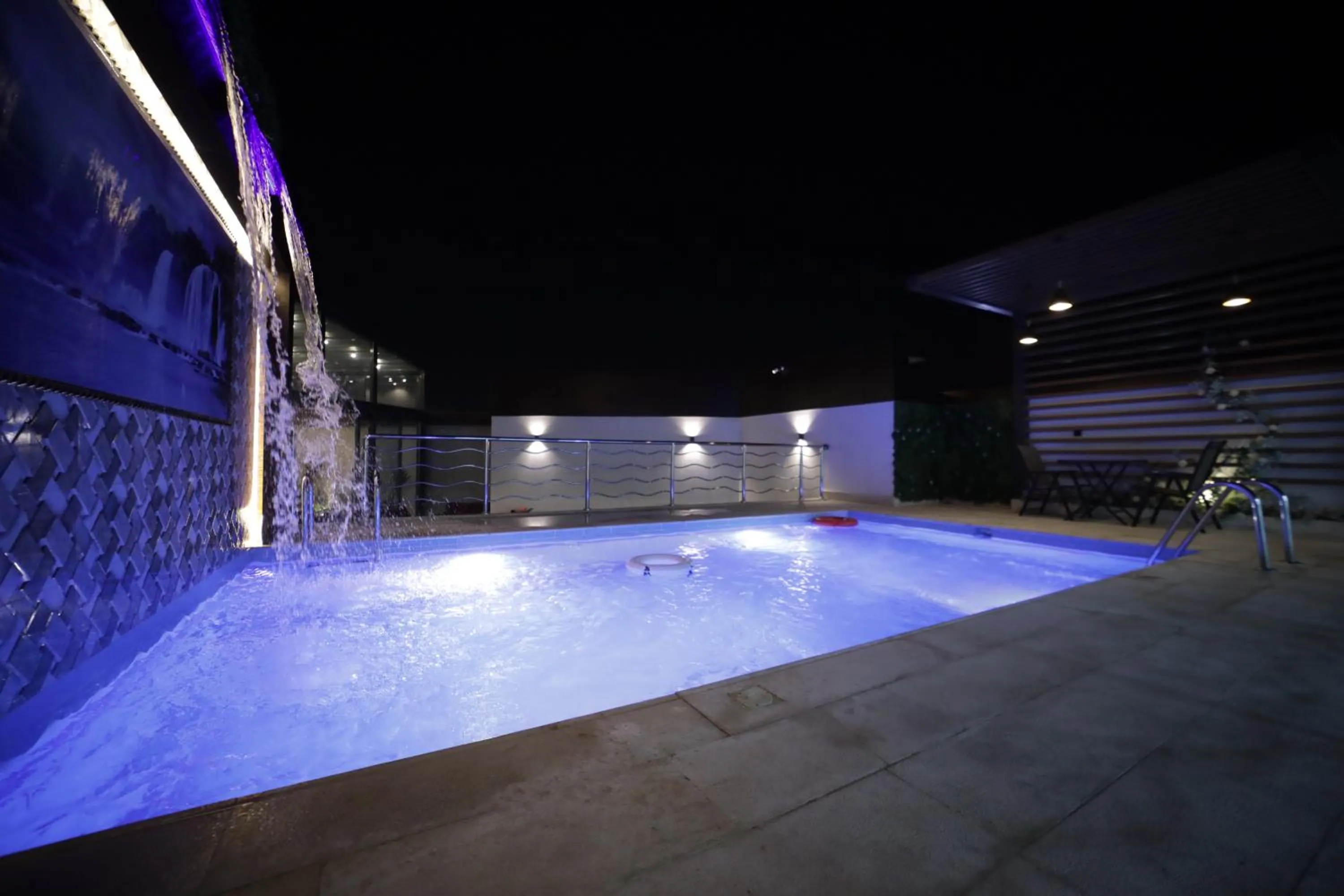 PRIMOTEL Elite As Salamah - Serviced Apartments