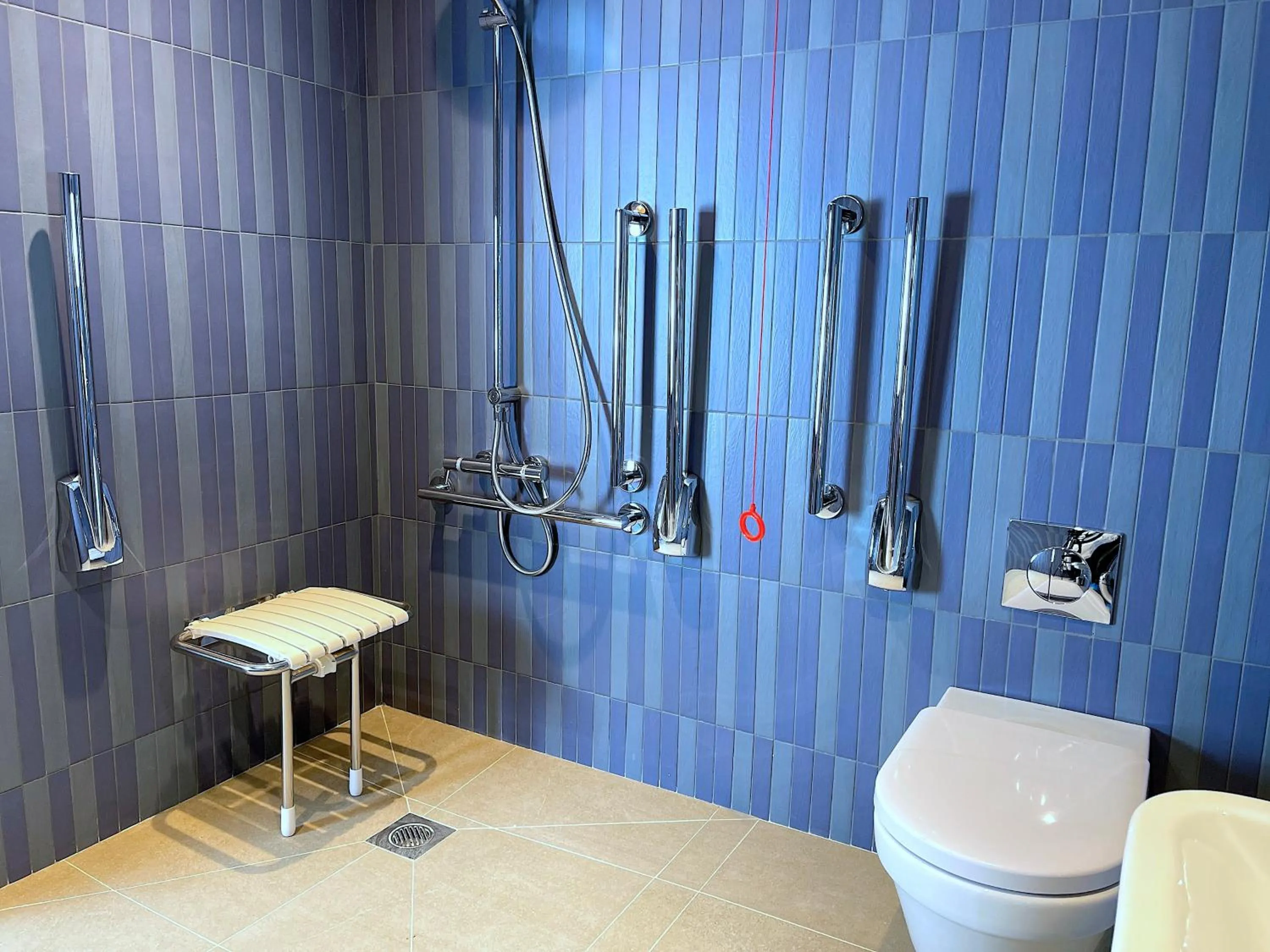 Bathroom in Hex Wildlife Hotel at Yorkshire Wildlife Park