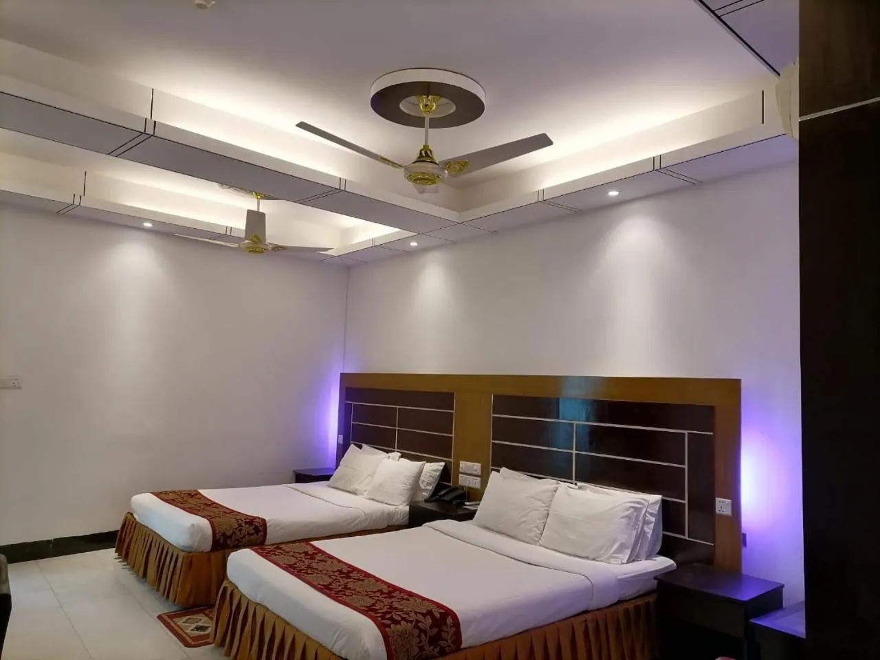 Bed in Hotel Sea World Cox's Bazar