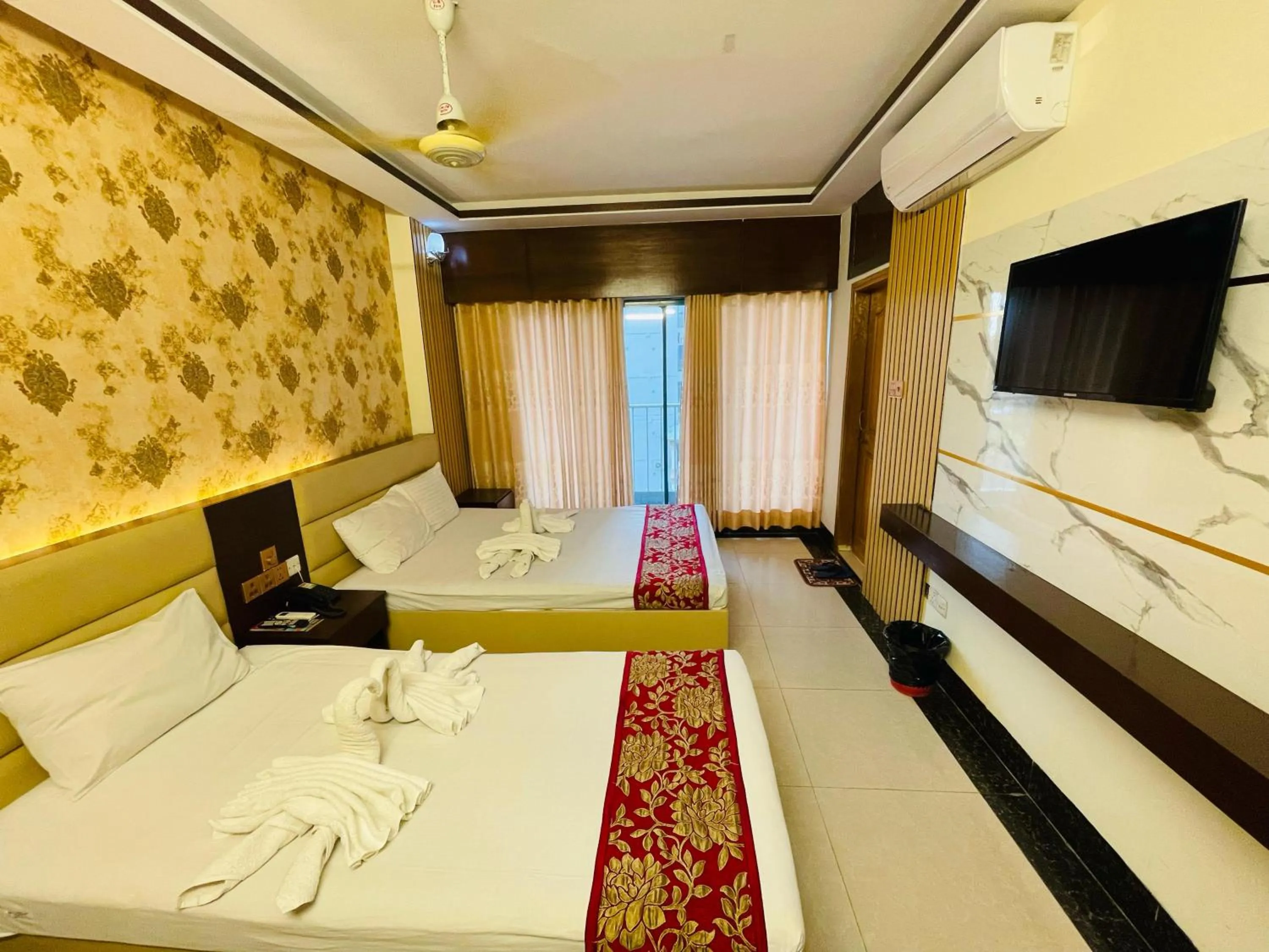 Bed in Hotel Sea World Cox's Bazar