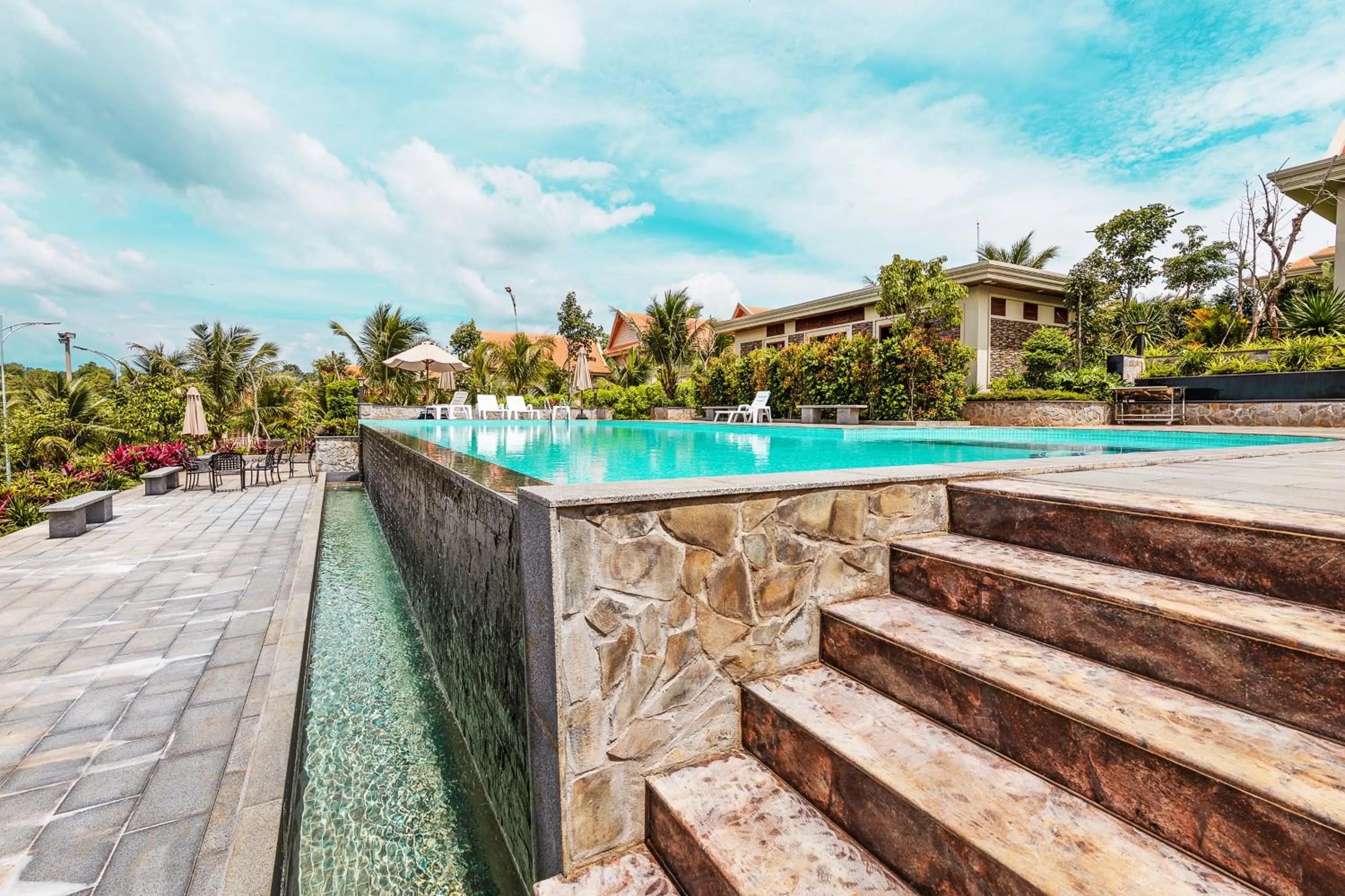 Pool view in KNN RESORT Mondulkiri