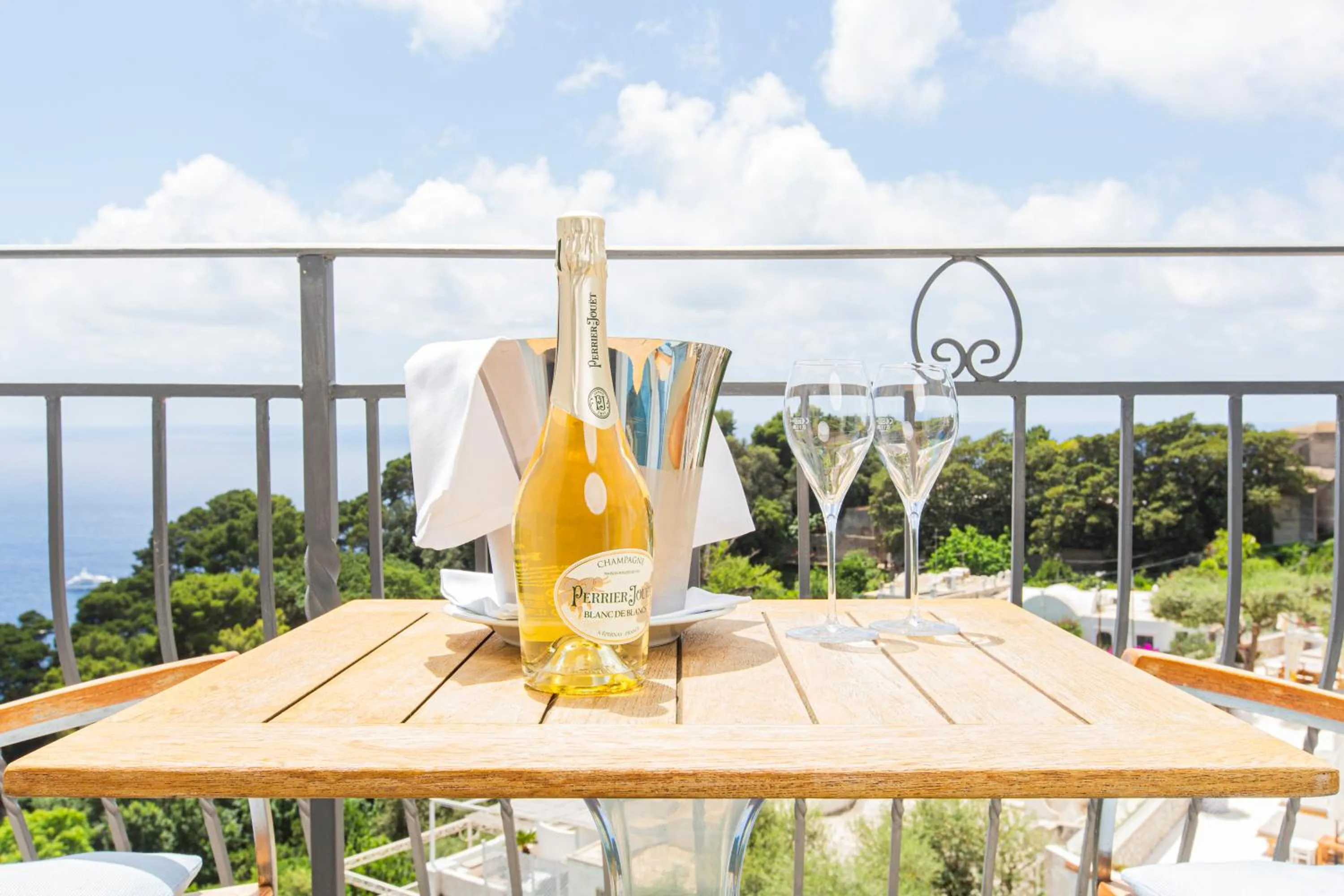 Restaurant/places to eat in Hotel La Floridiana