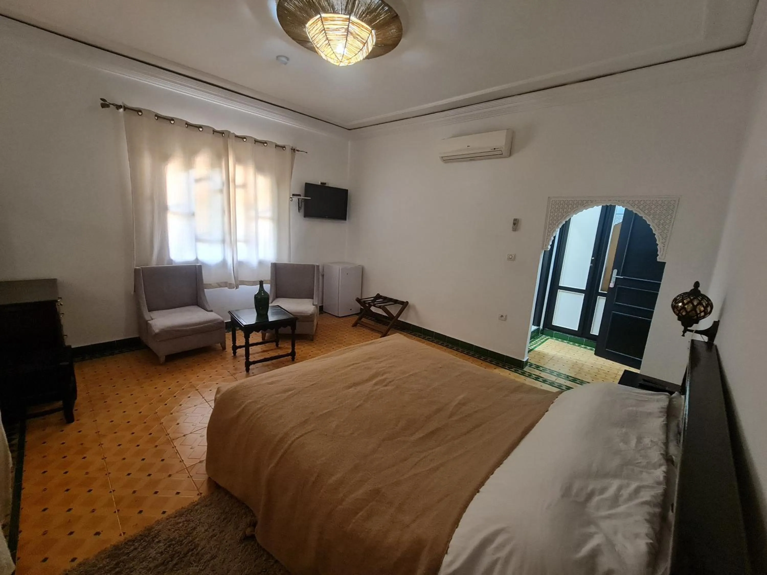 Bed in Targafit Hotel & Hammam