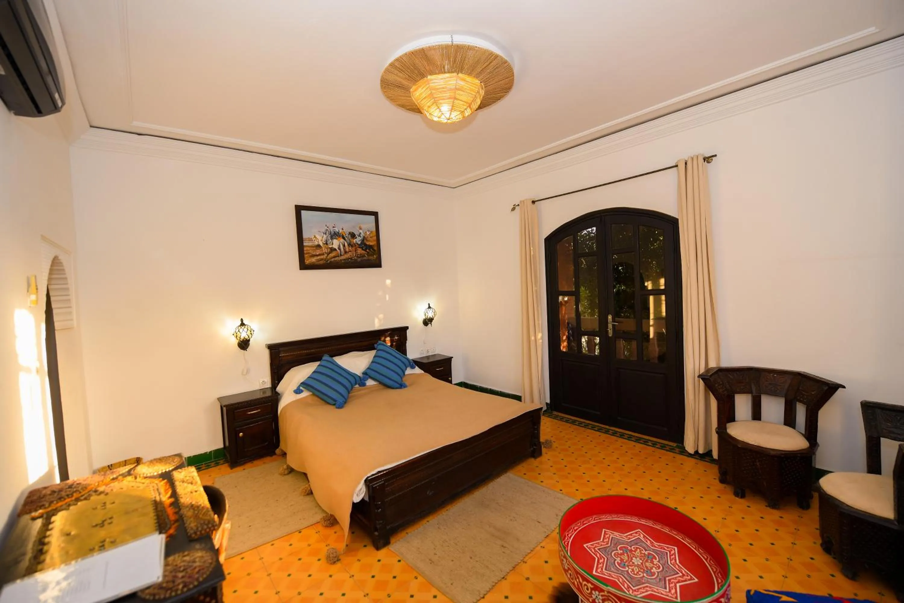 Photo of the whole room, Bed in Targafit Hotel & Hammam