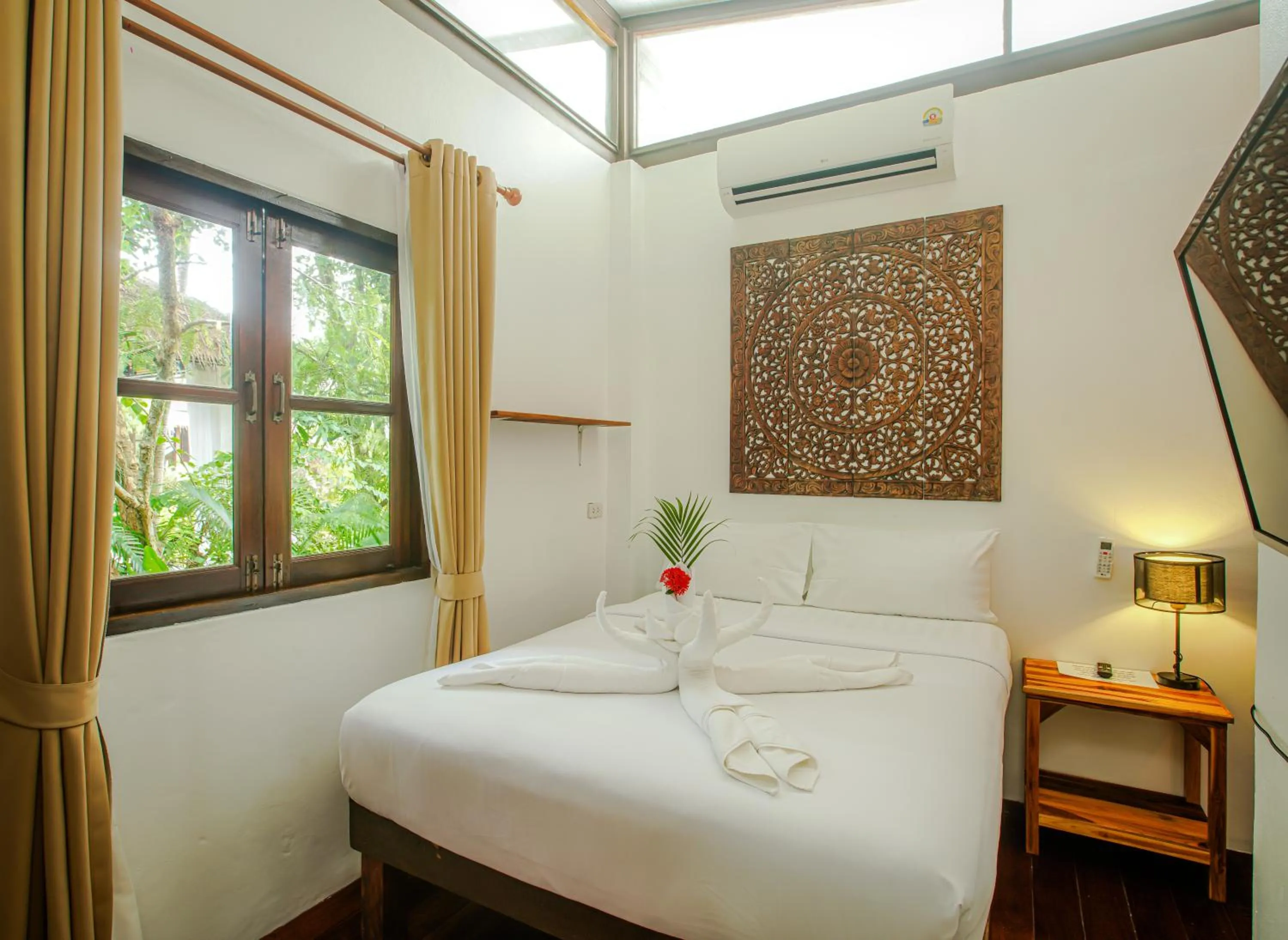 Bedroom, Bed in Amaya Boutique Resort