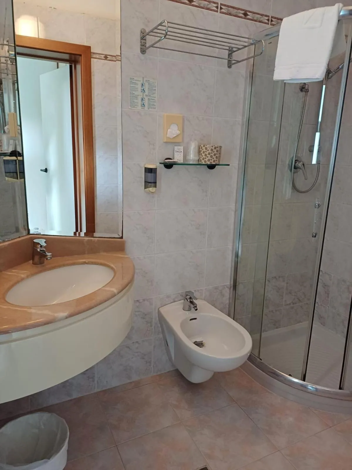 Bedroom in Dasamo Hotel - Dada Hotels