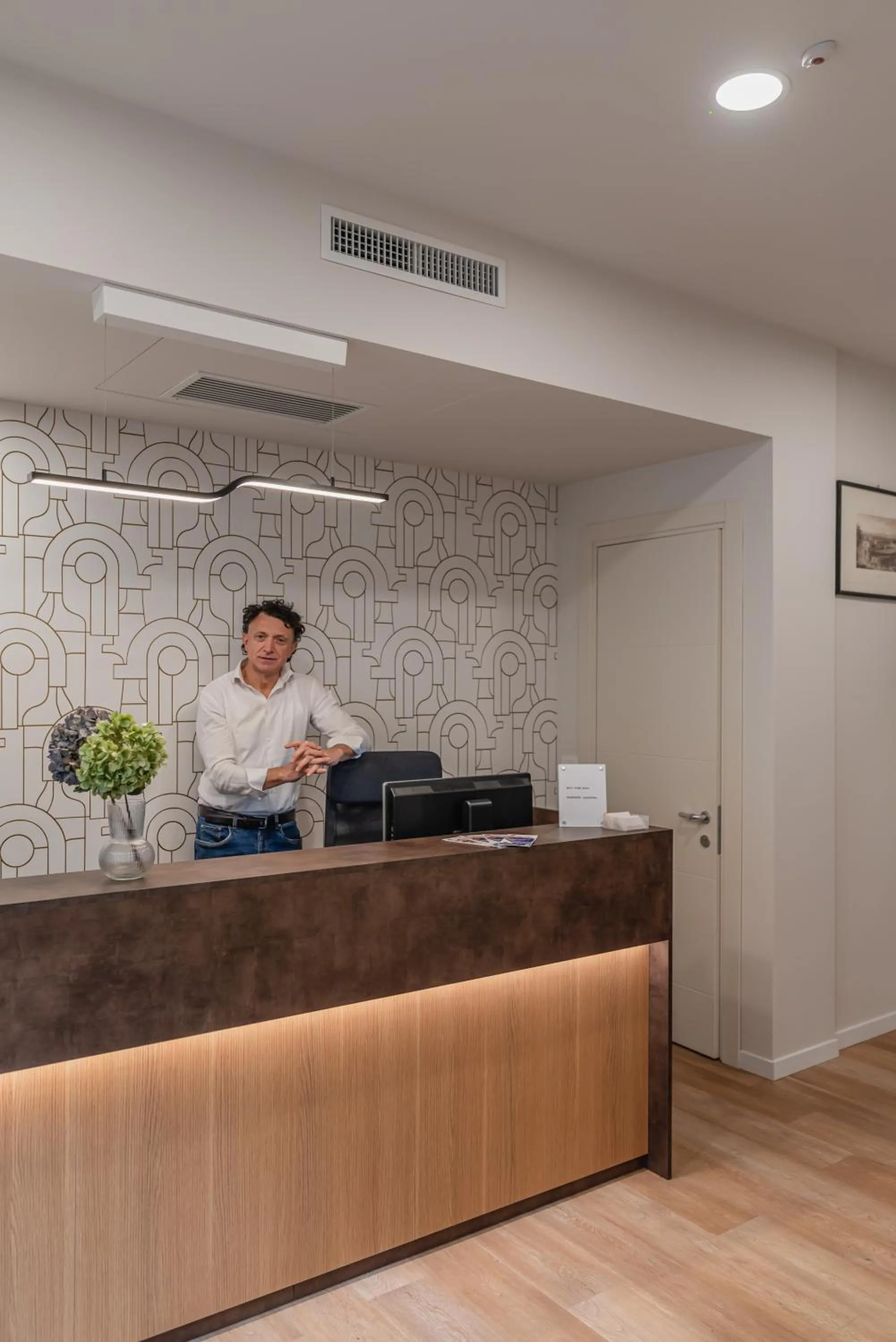 People in Hotel Del Sole