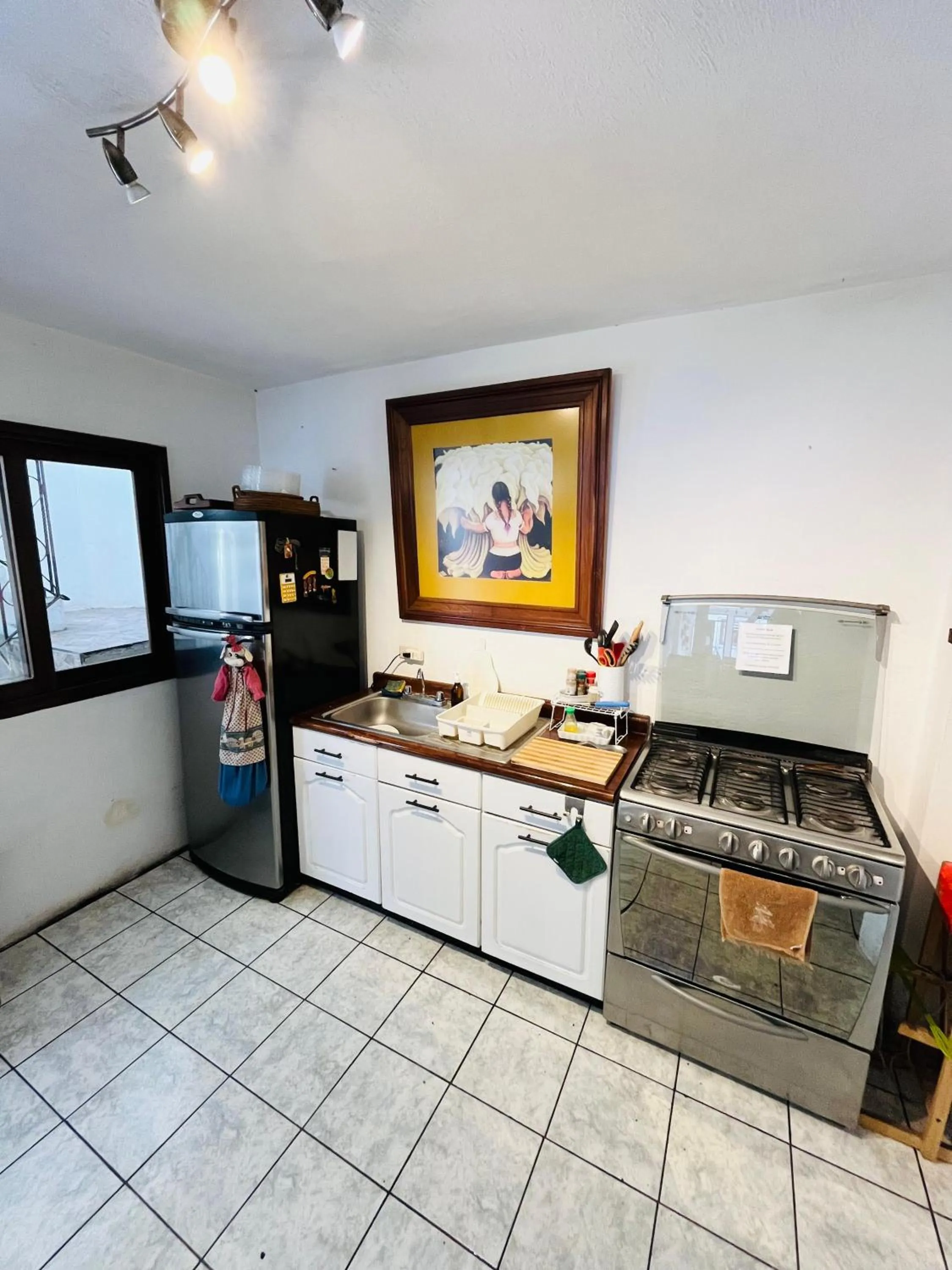 Communal kitchen in Casa ELA Candelaria