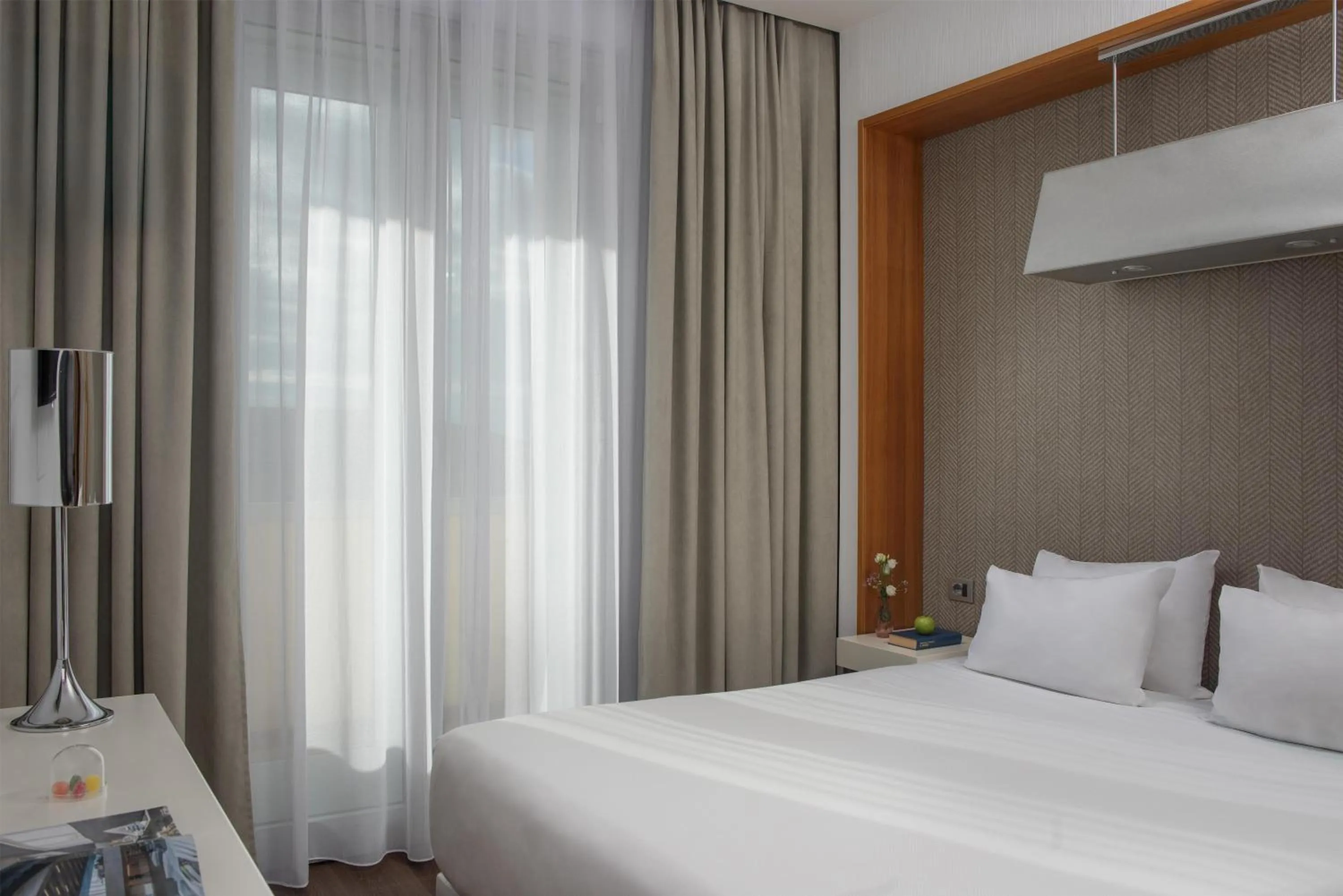 Bedroom, Bed in NH Pisa