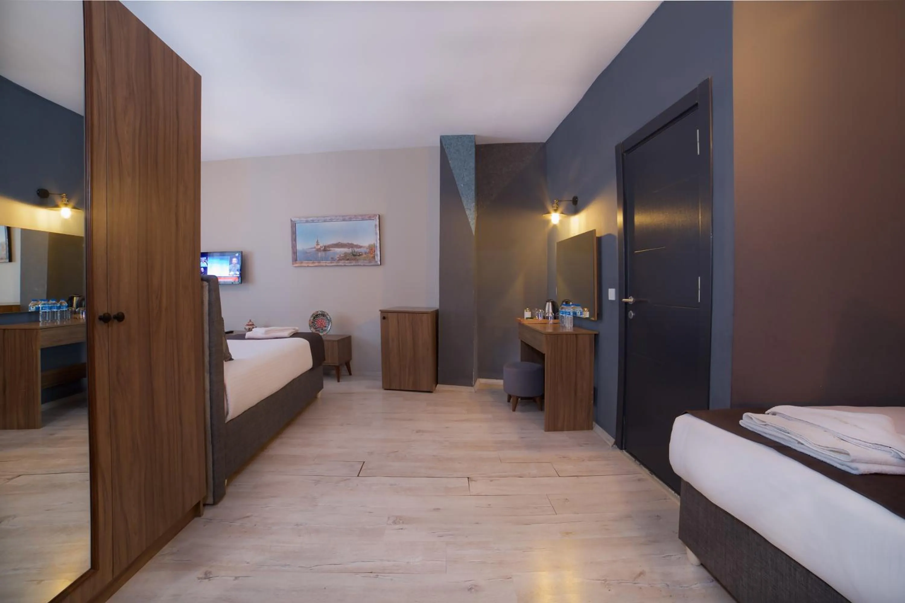 Bed in La Vida Old City Hotel