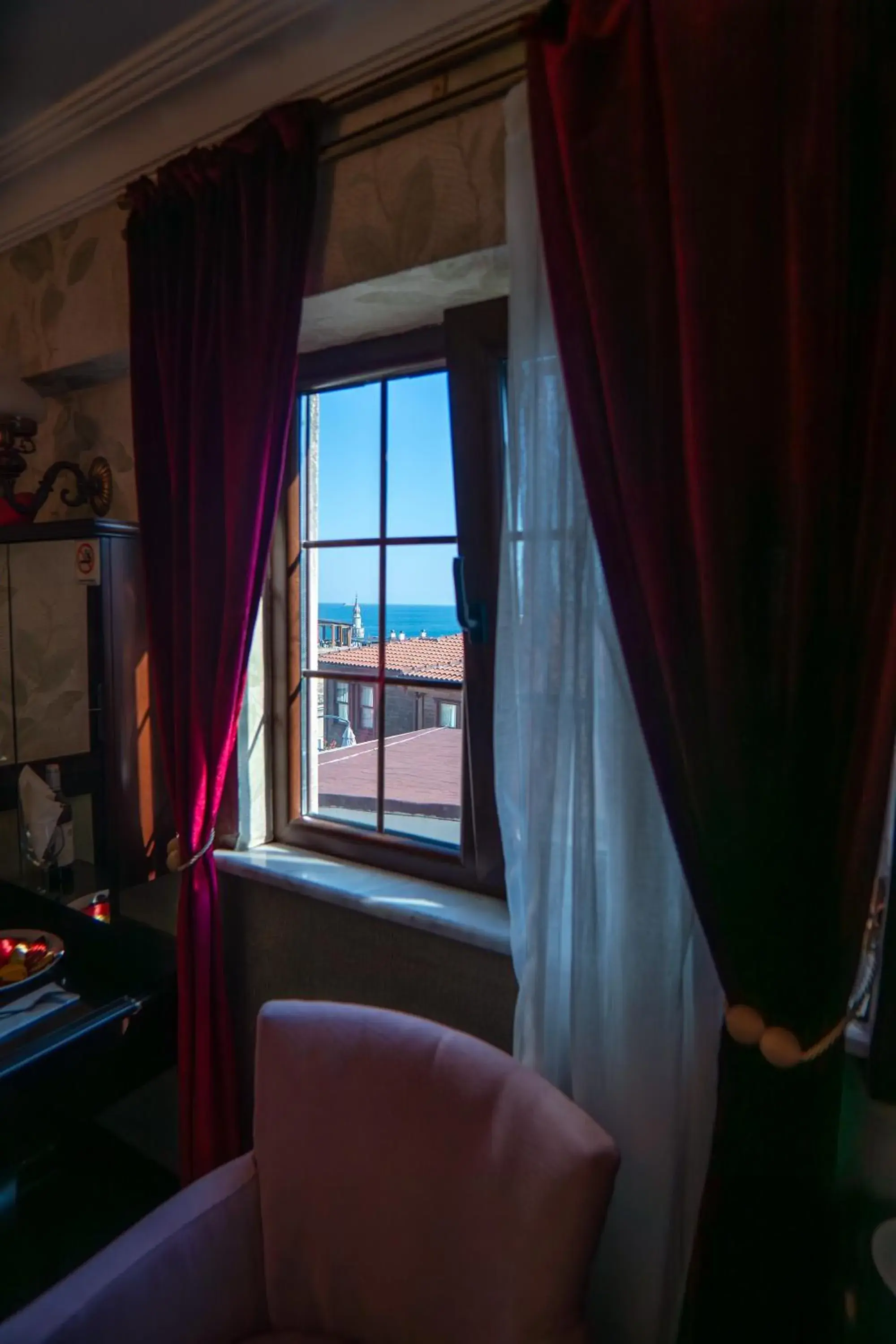 Deluxe Double Room with Sea View in La Vida Old City Hotel Deluxe Double Room with Sea View in La Vida Old City Hotel