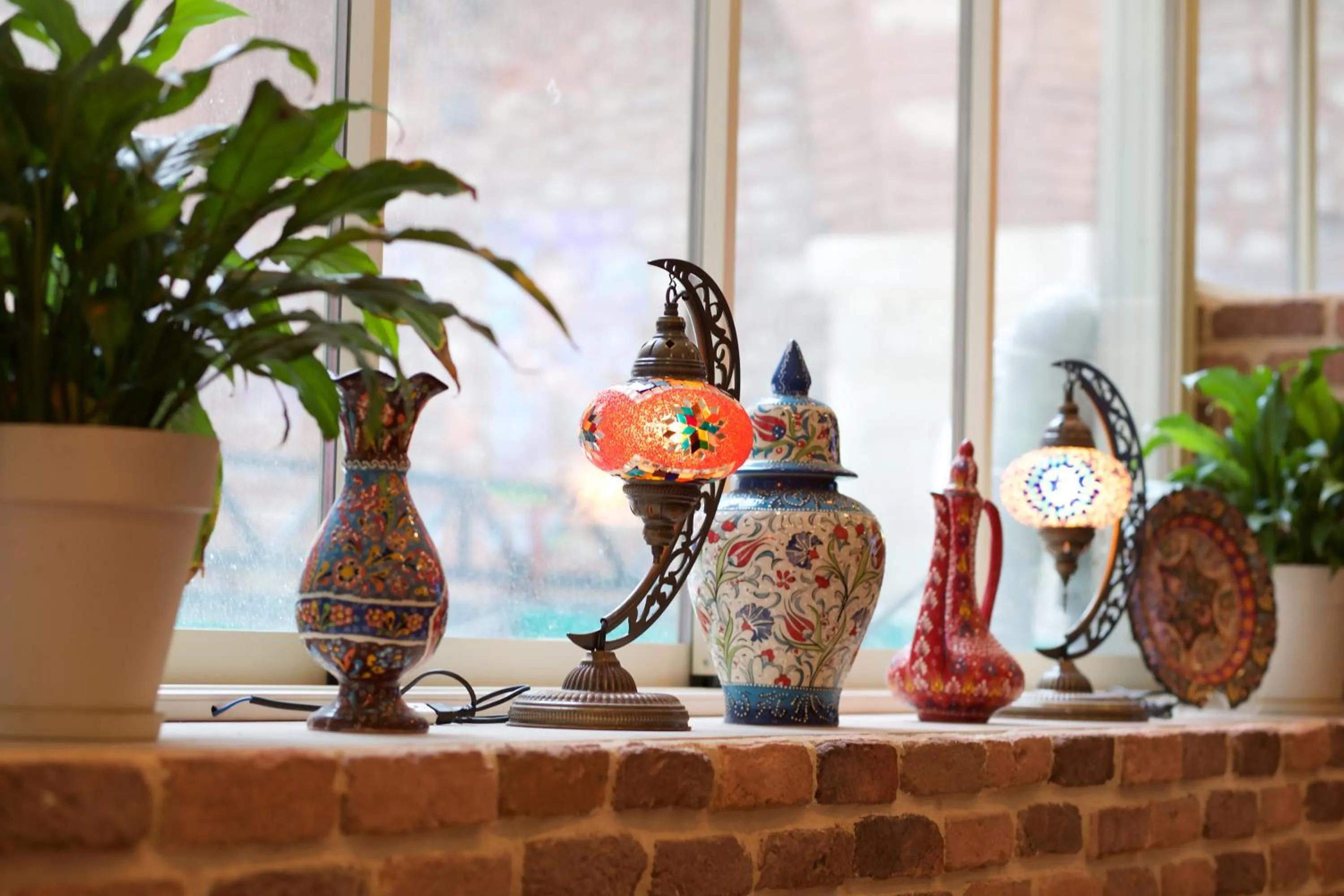 Restaurant/places to eat in La Vida Old City Hotel