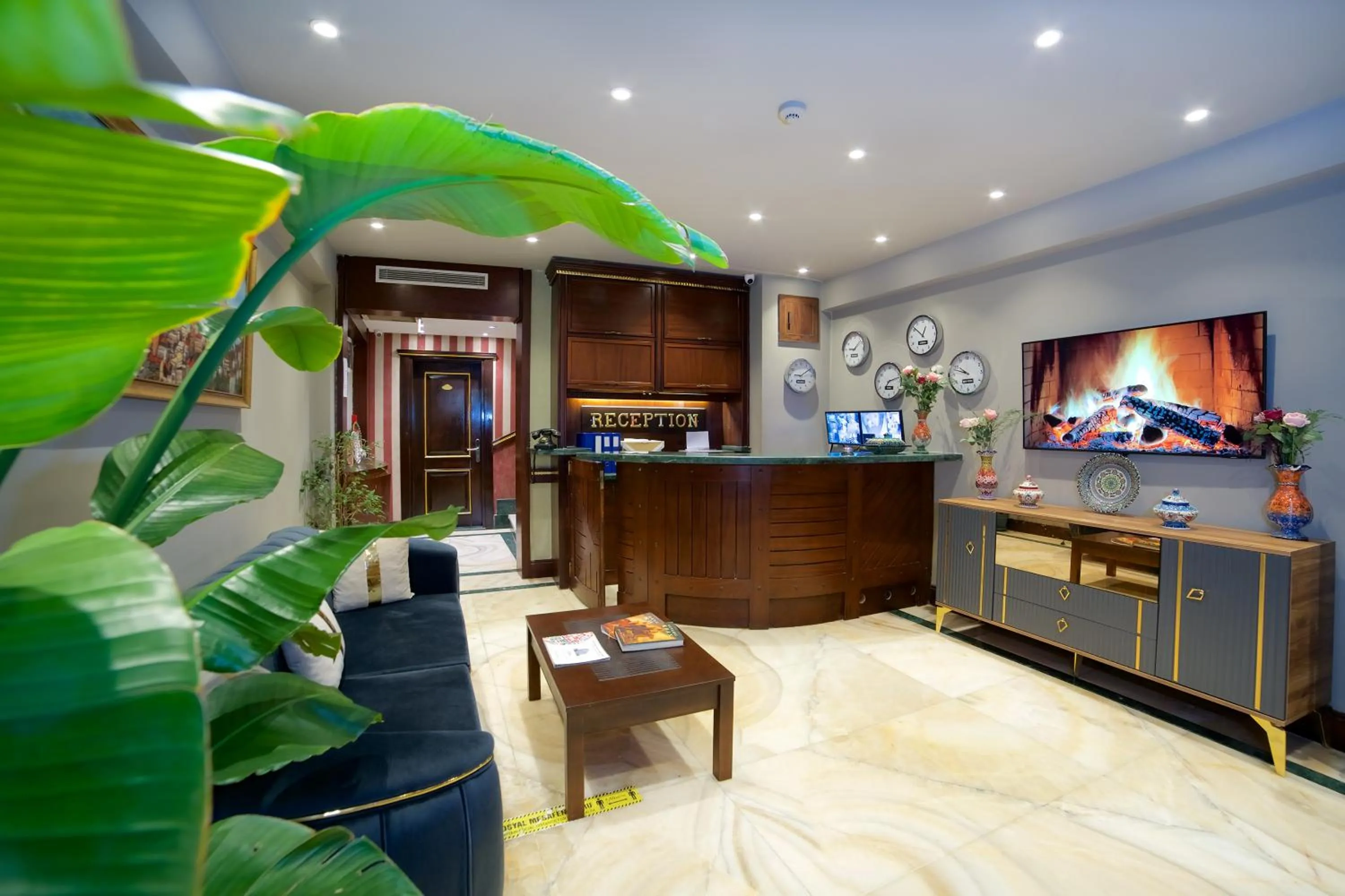 Lobby or reception in La Vida Old City Hotel