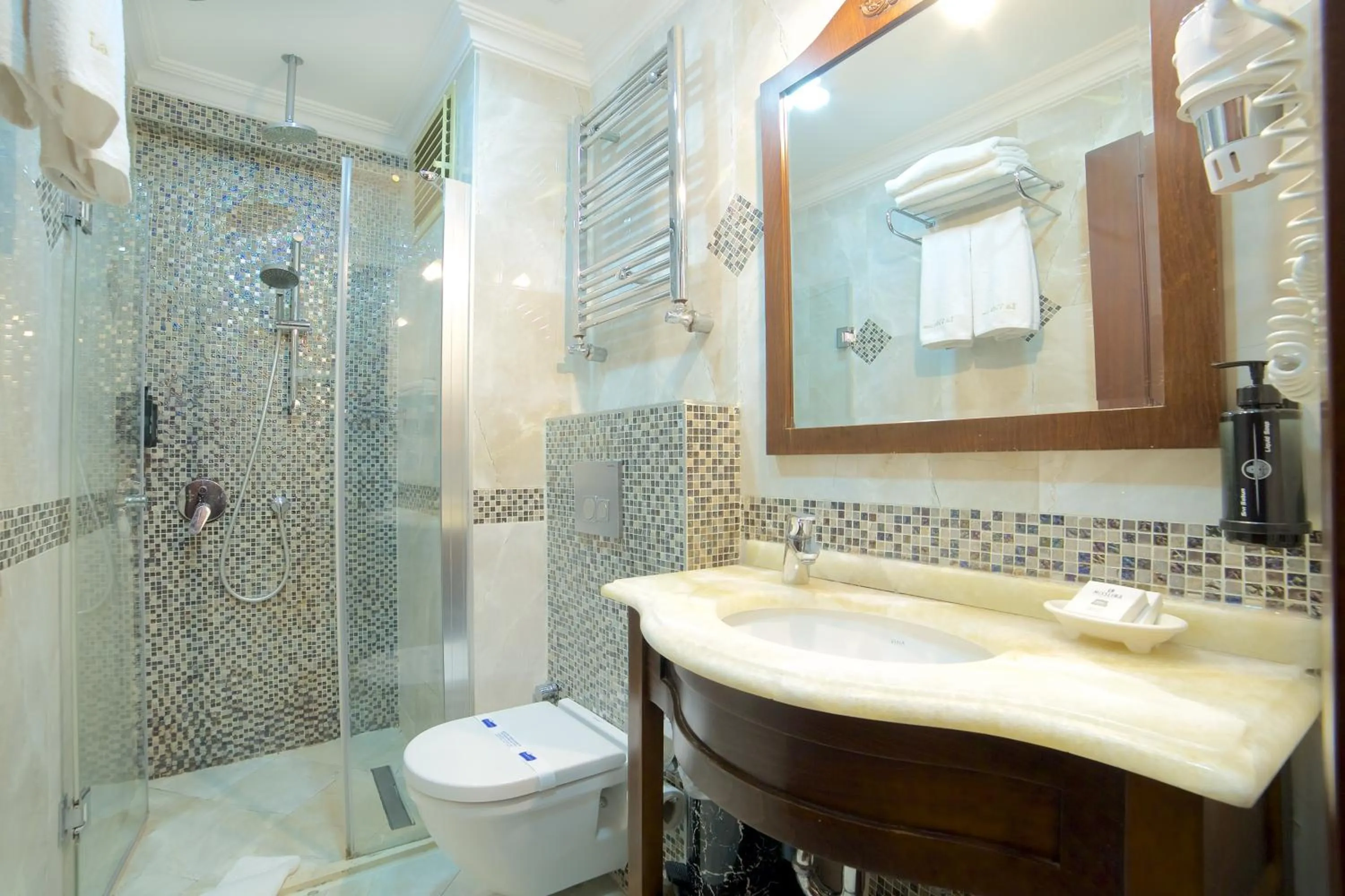 Shower in La Vida Old City Hotel