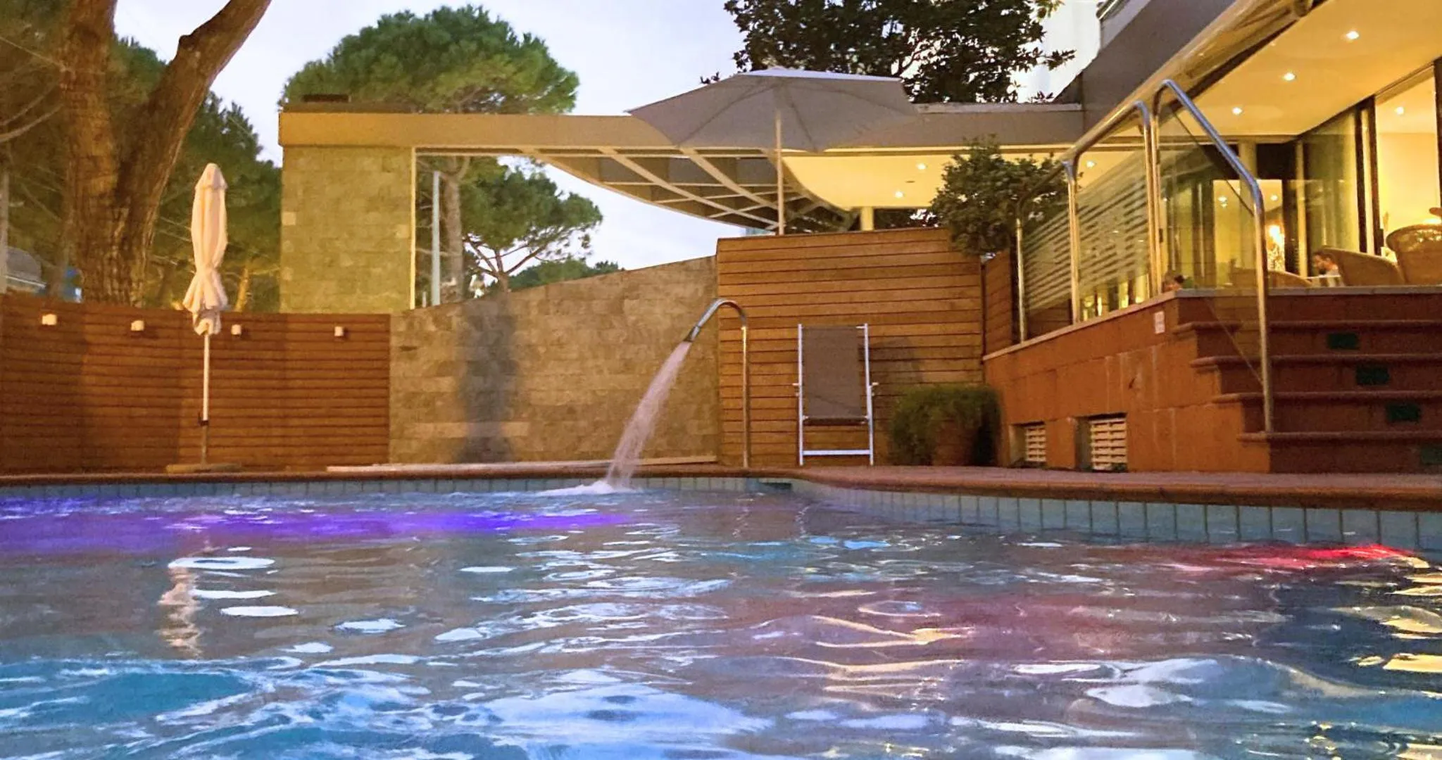 Swimming pool in National Hotel