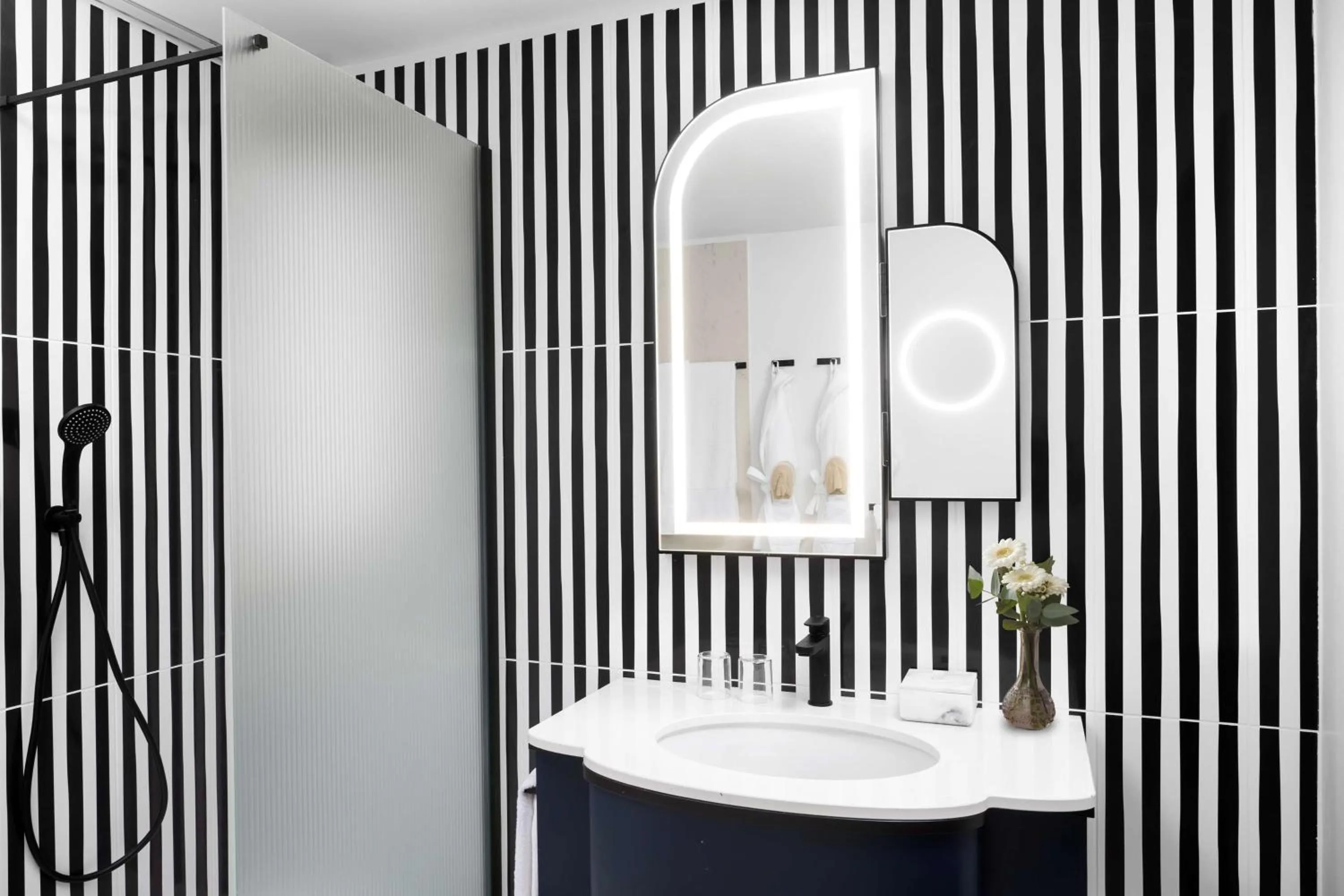 Bathroom in Anglo American Hotel Florence, Curio Collection By Hilton