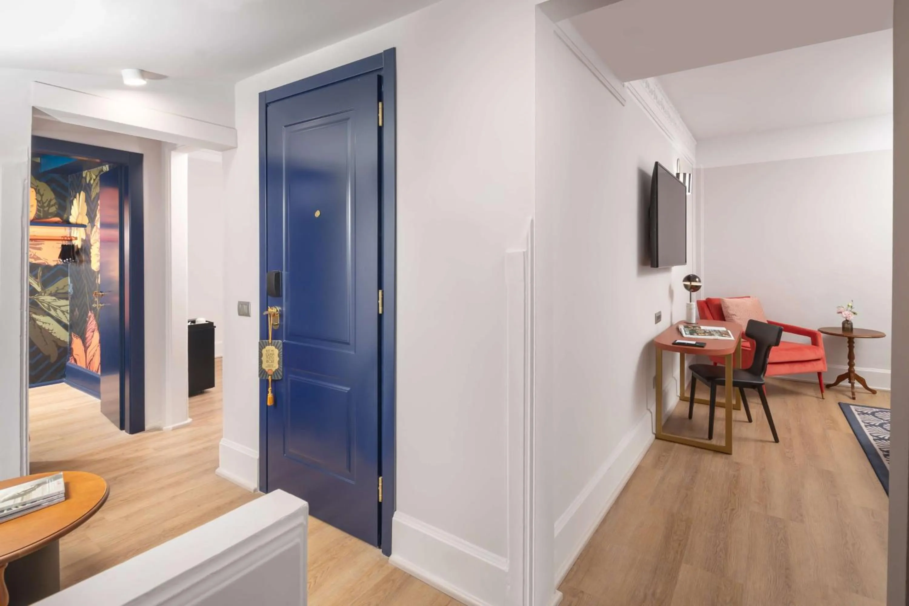 Photo of the whole room in Anglo American Hotel Florence, Curio Collection By Hilton