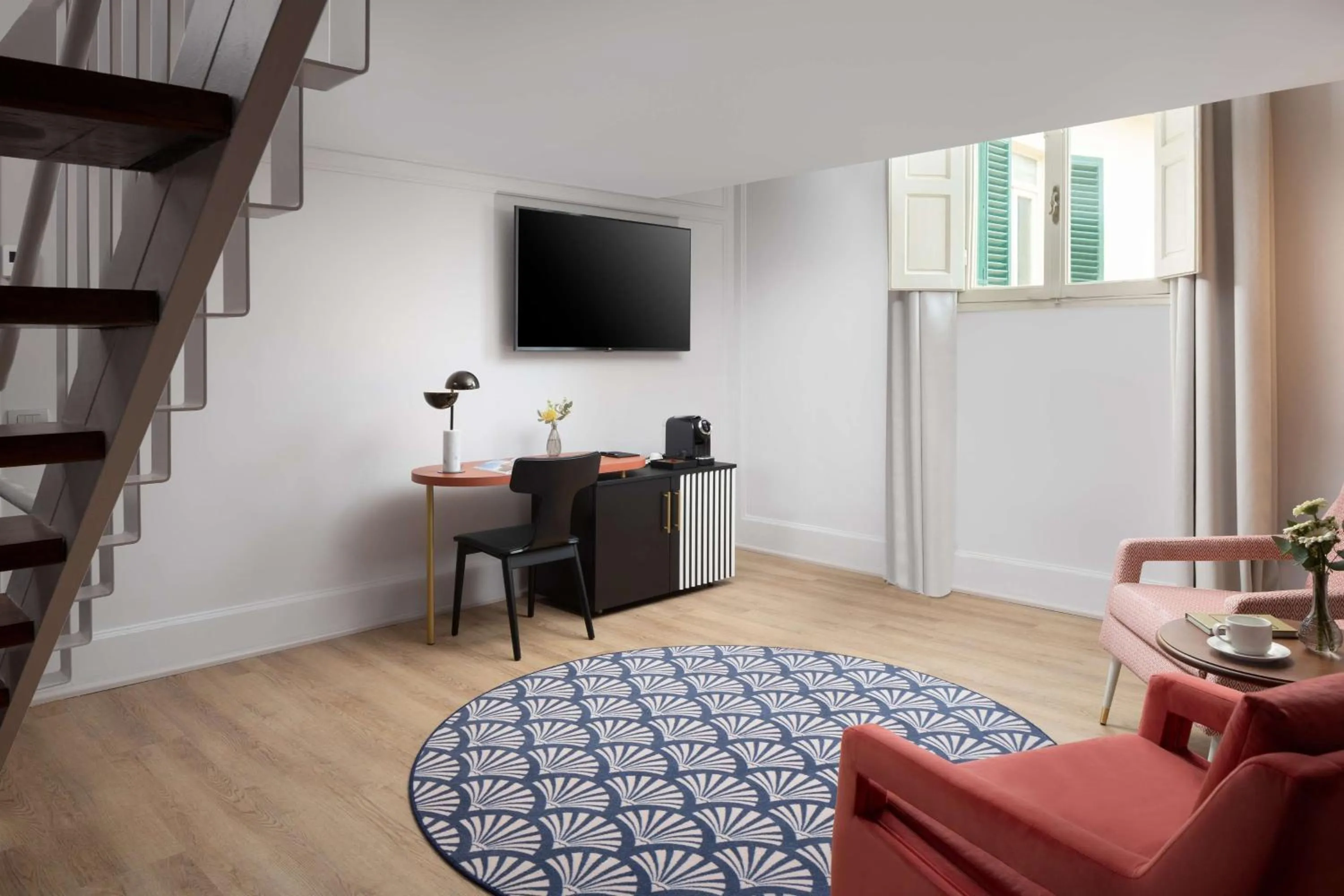 Bedroom in Anglo American Hotel Florence, Curio Collection By Hilton