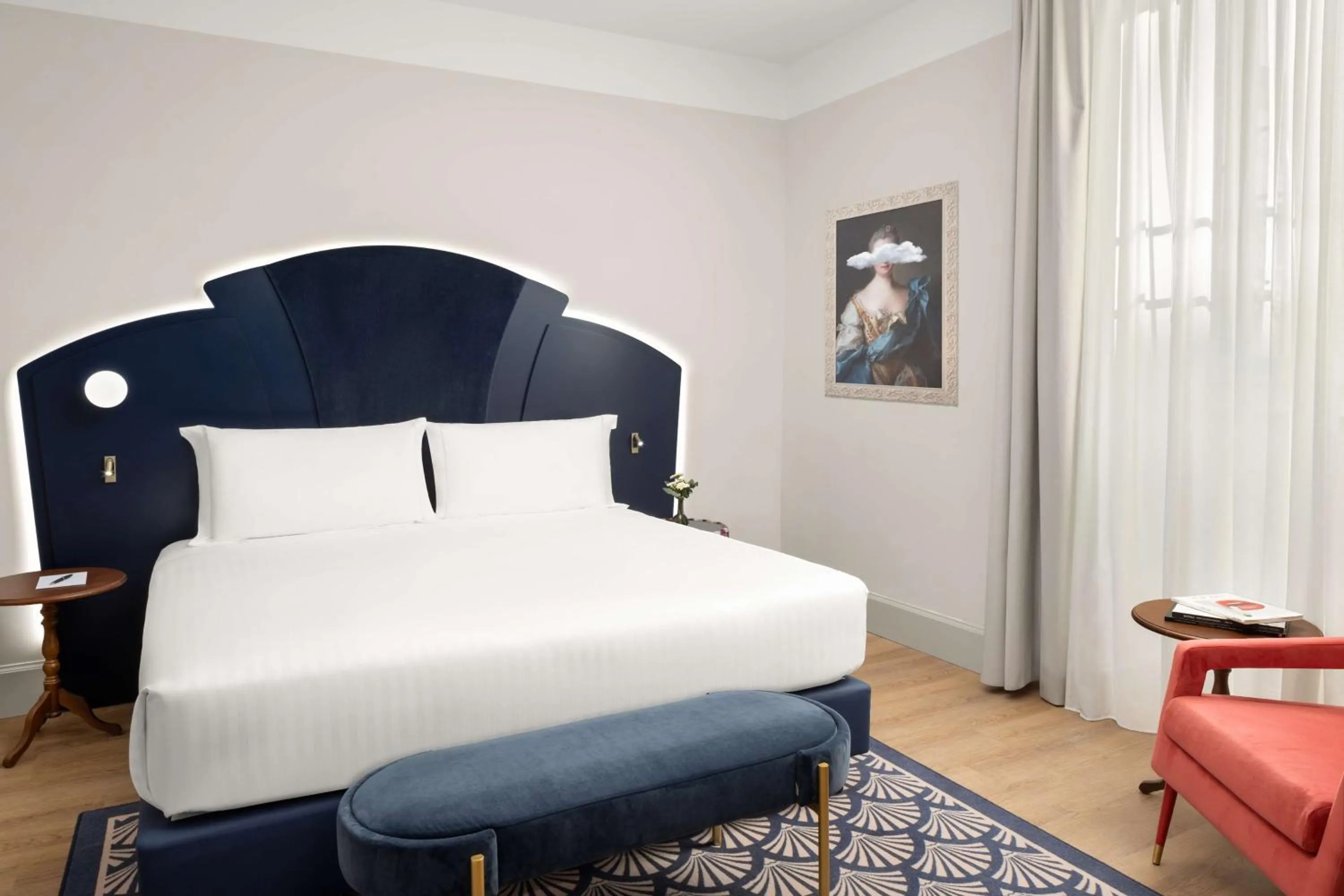 Bed in Anglo American Hotel Florence, Curio Collection By Hilton