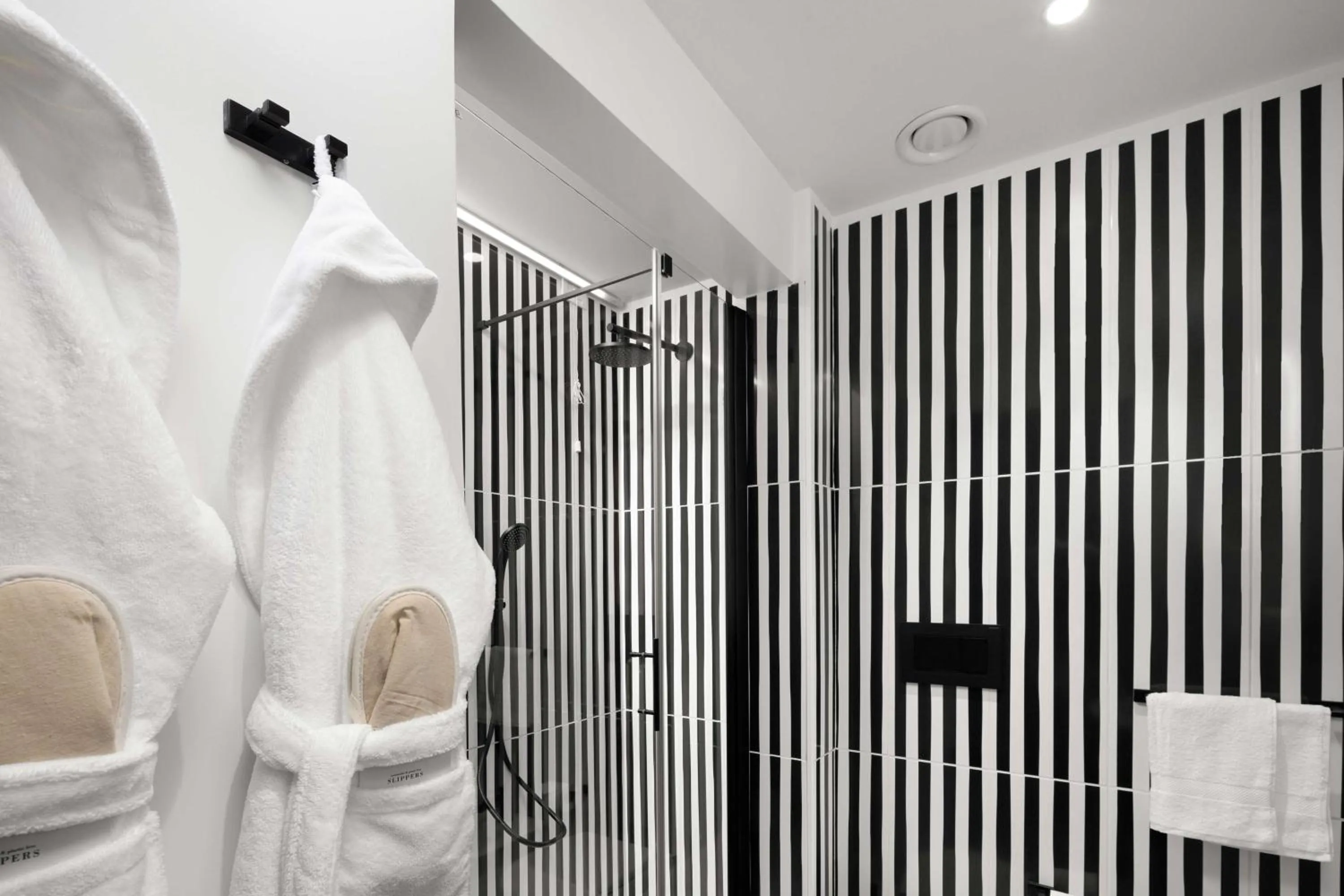 Bathroom in Anglo American Hotel Florence, Curio Collection By Hilton