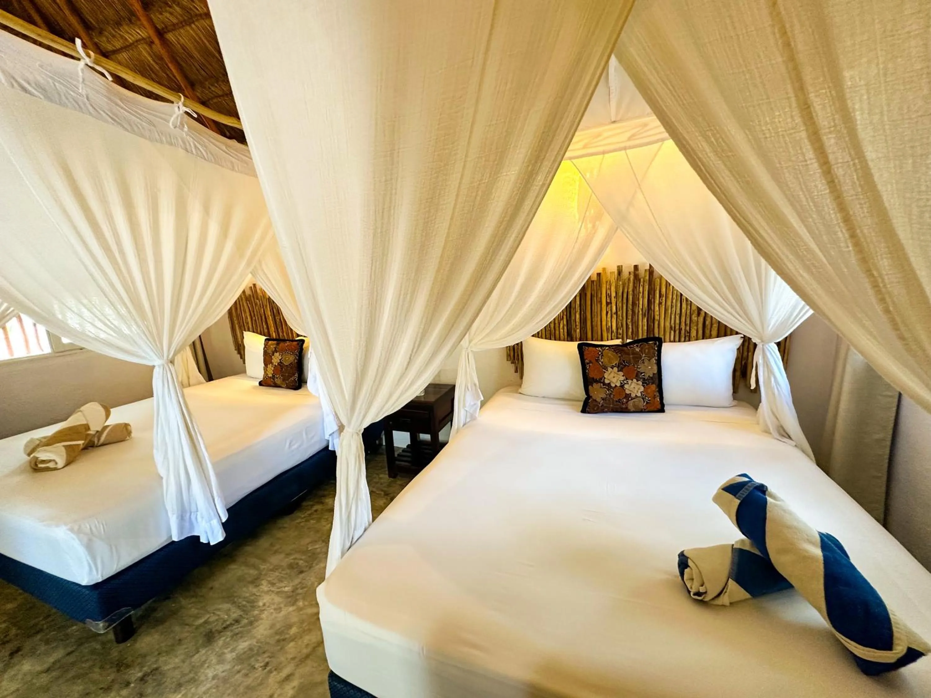 Bedroom, Bed in Alito Tulum Hotel