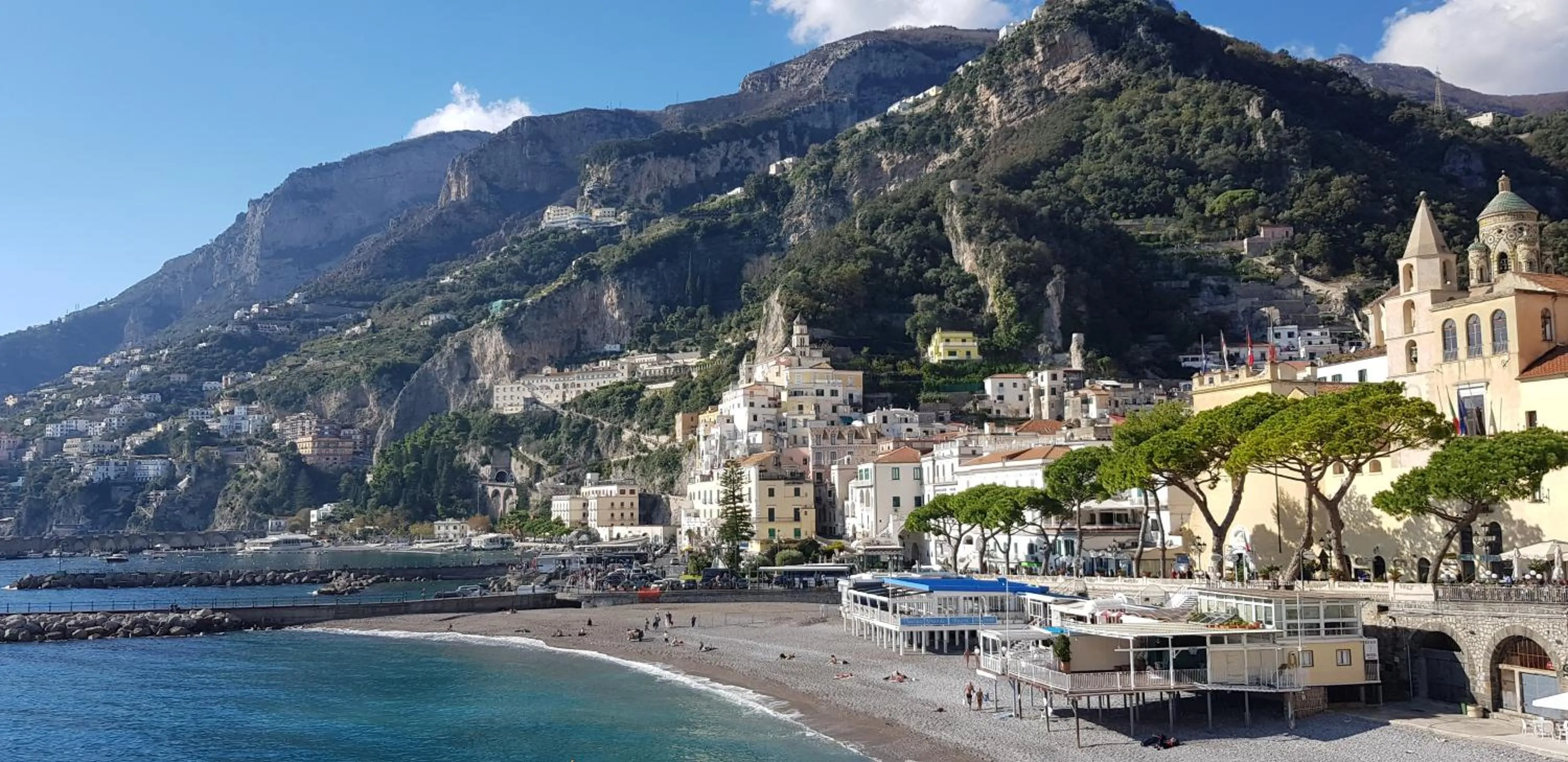 Nearby landmark in Hotel Holiday