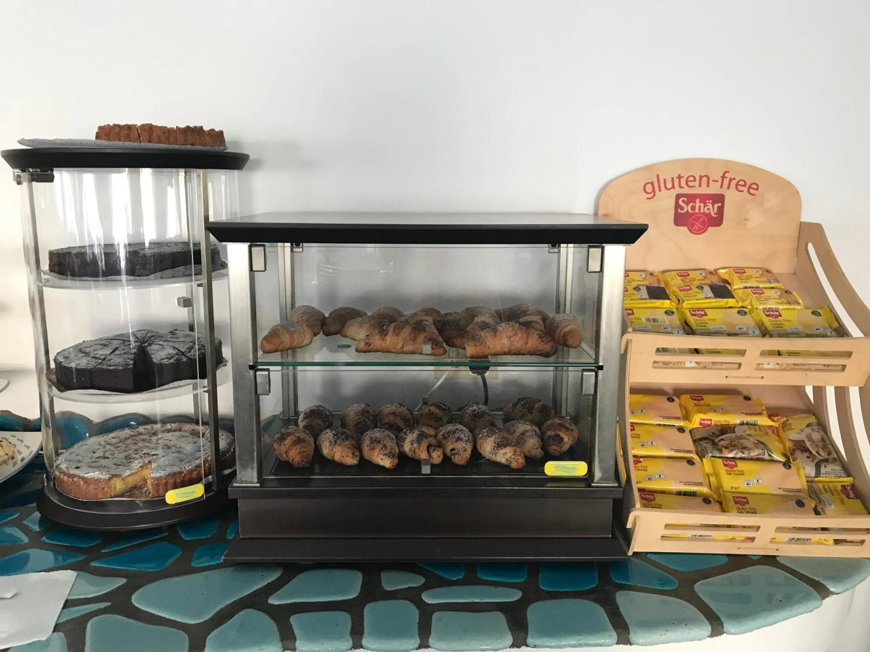 Food and drinks in Hotel Holiday