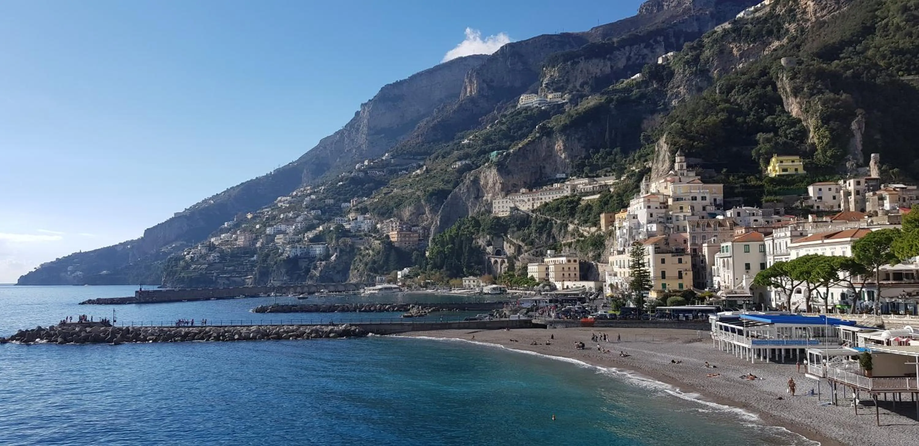 Nearby landmark in Hotel Holiday