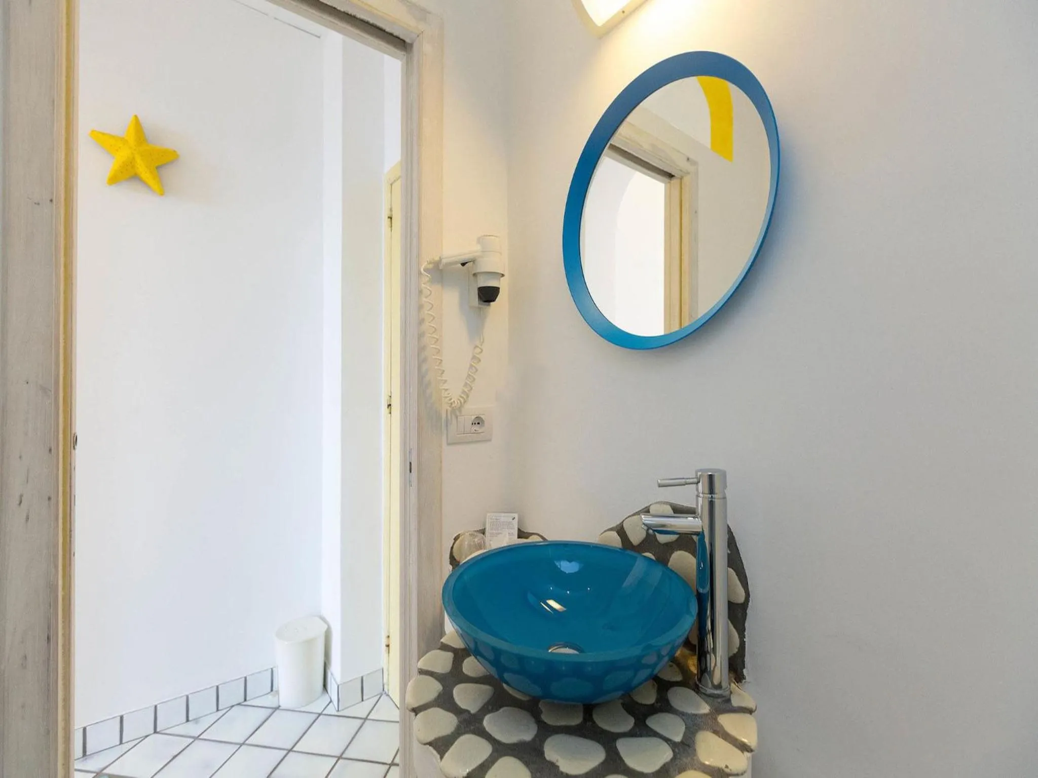 Bathroom in Hotel Holiday