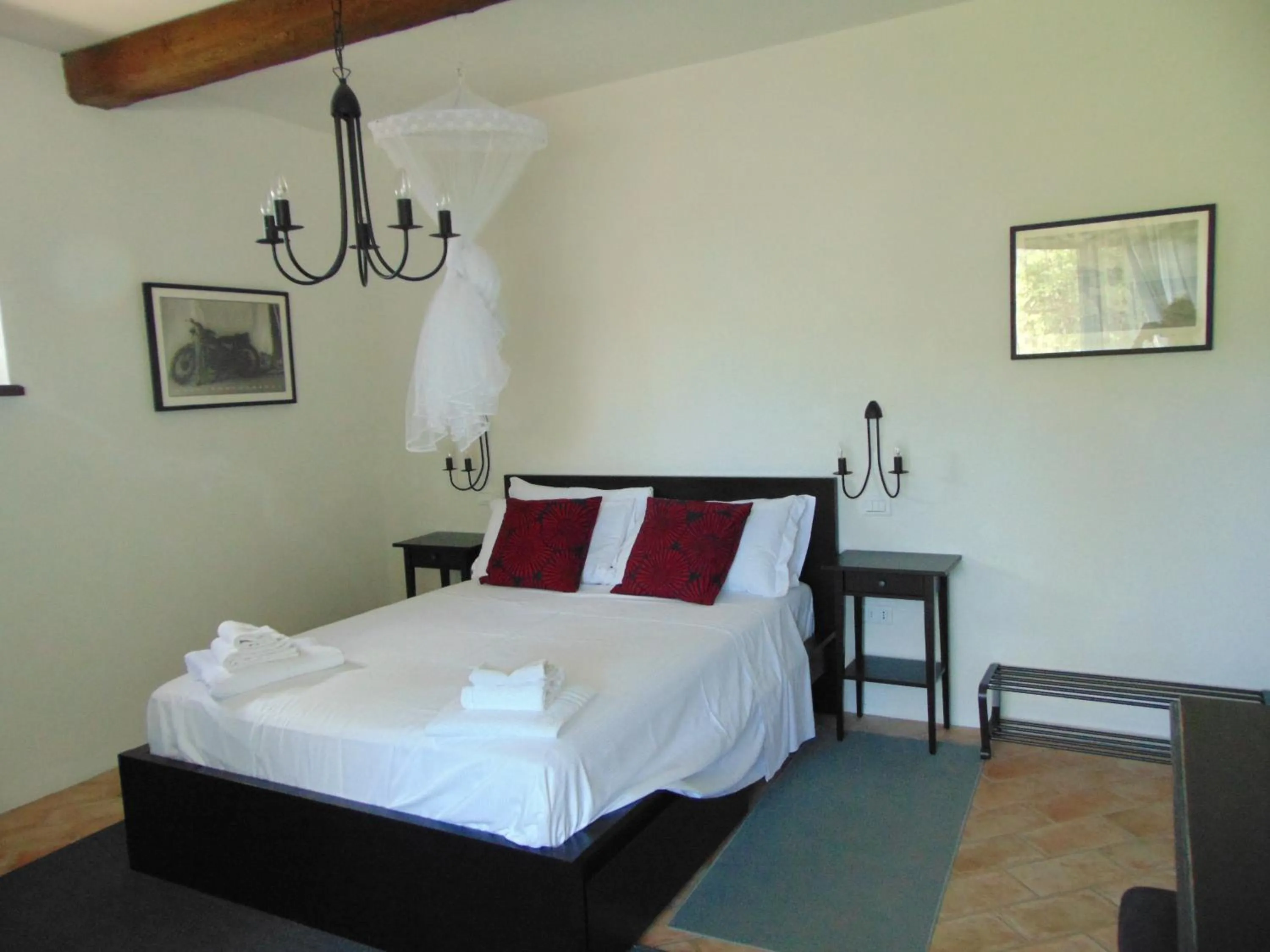 Bed in Villa Bella Rosa