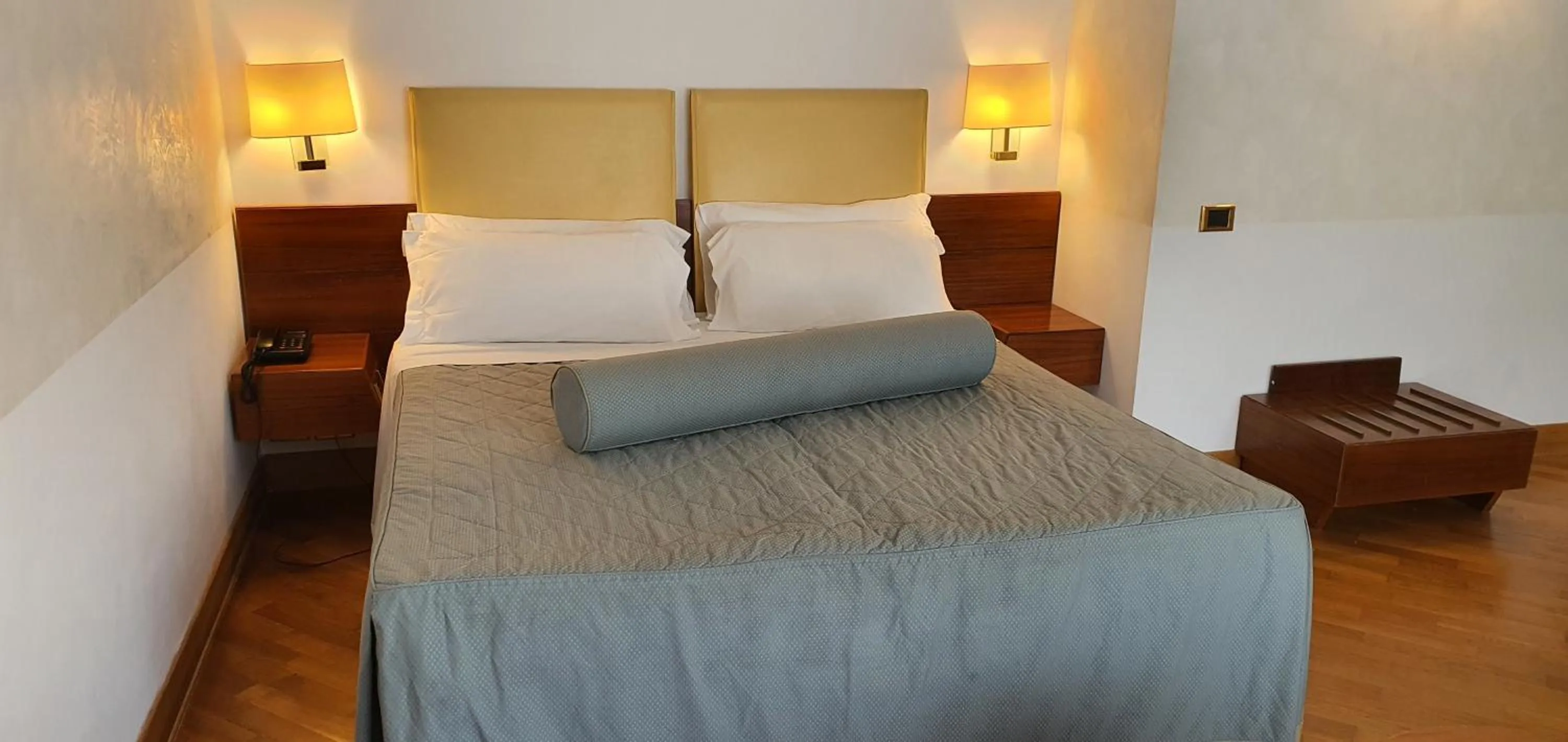 View (from property/room), Bed in Solofra Palace Hotel & Resort