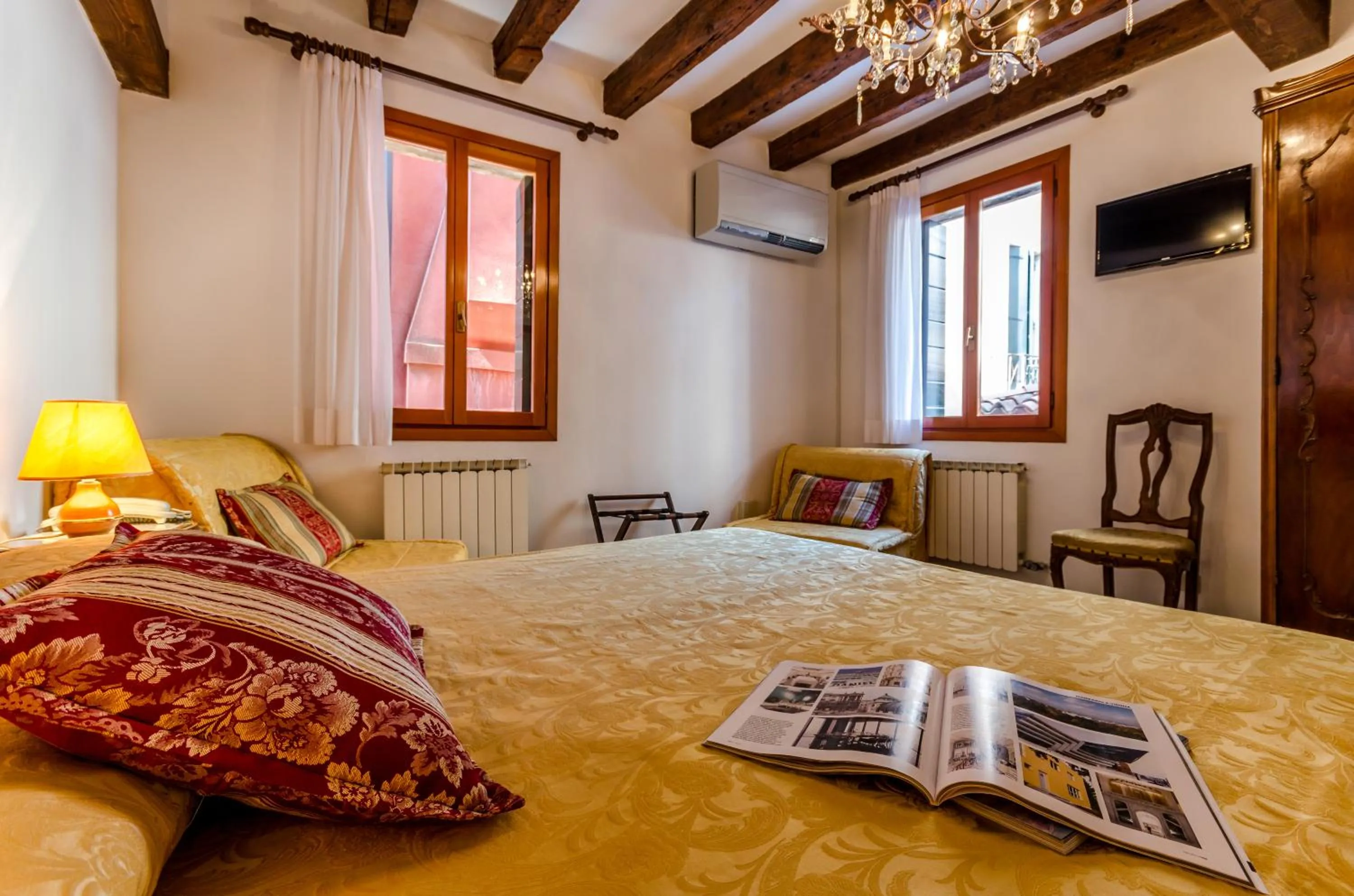 Bedroom, Bed in Hotel Ariel Silva