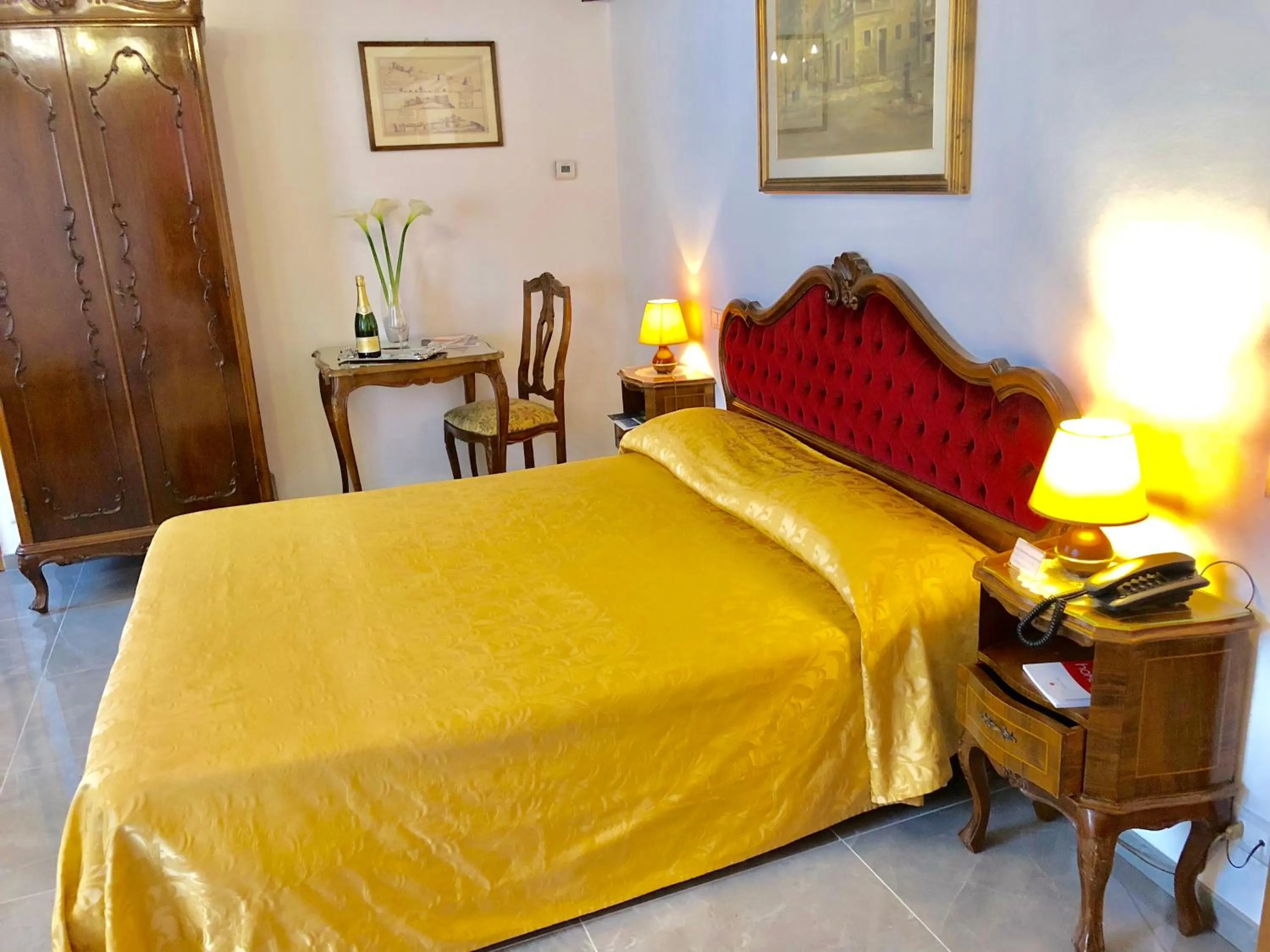 Seating area, Bed in Hotel Ariel Silva