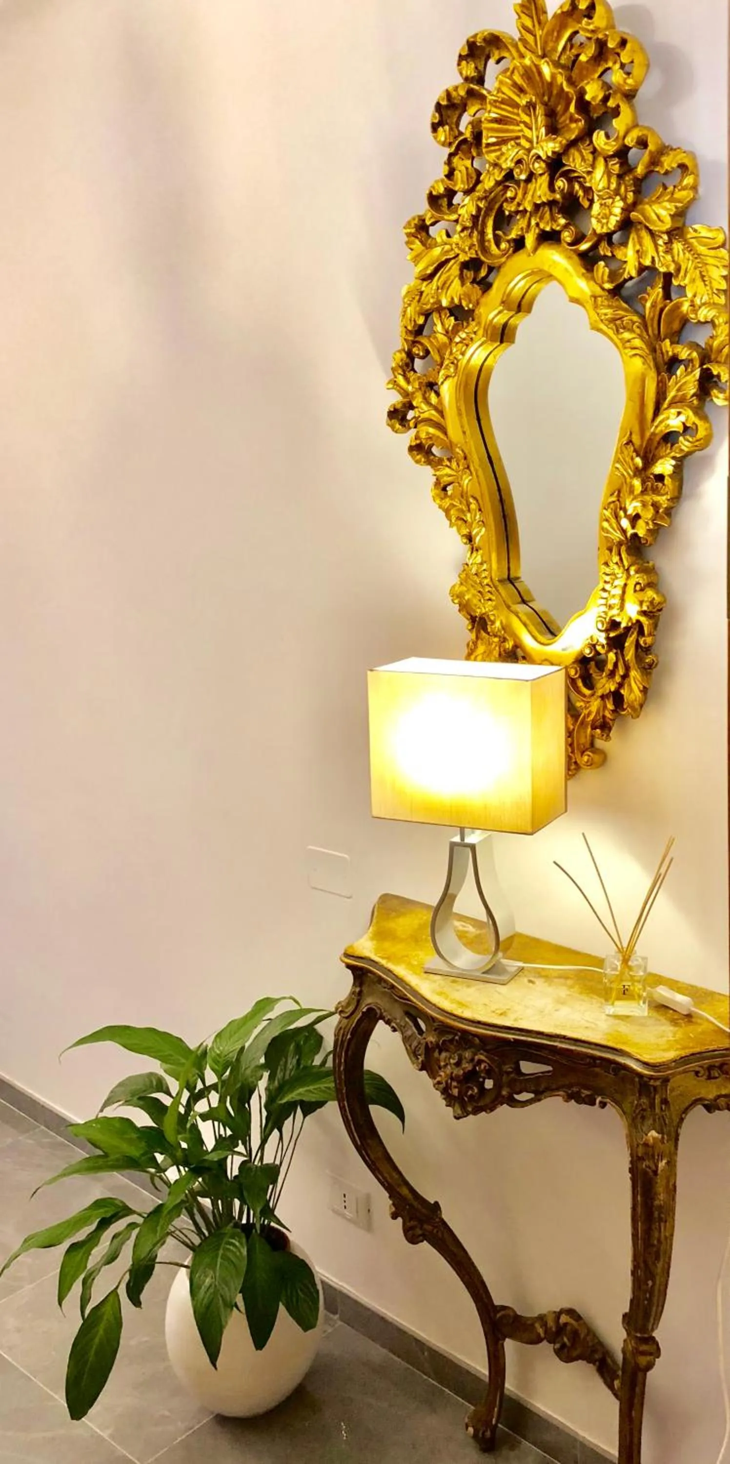 Decorative detail in Hotel Ariel Silva