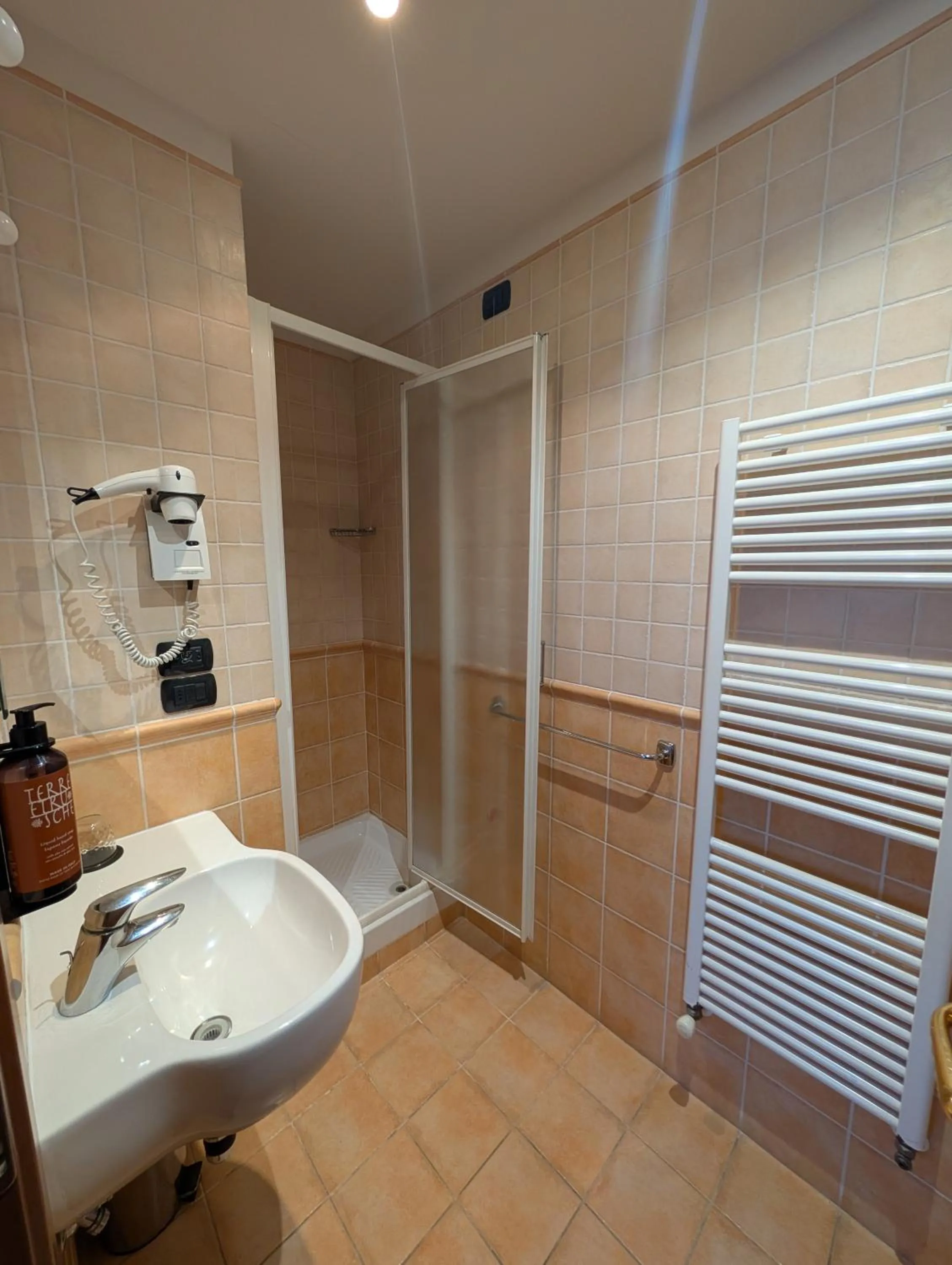 Bathroom in Hotel Carignano