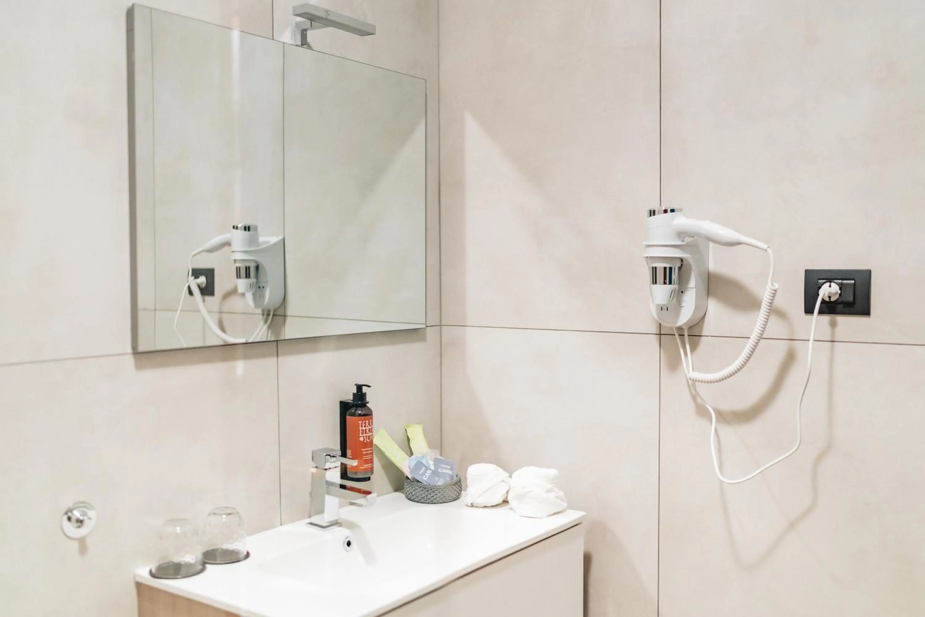 Bathroom in Hotel Carignano