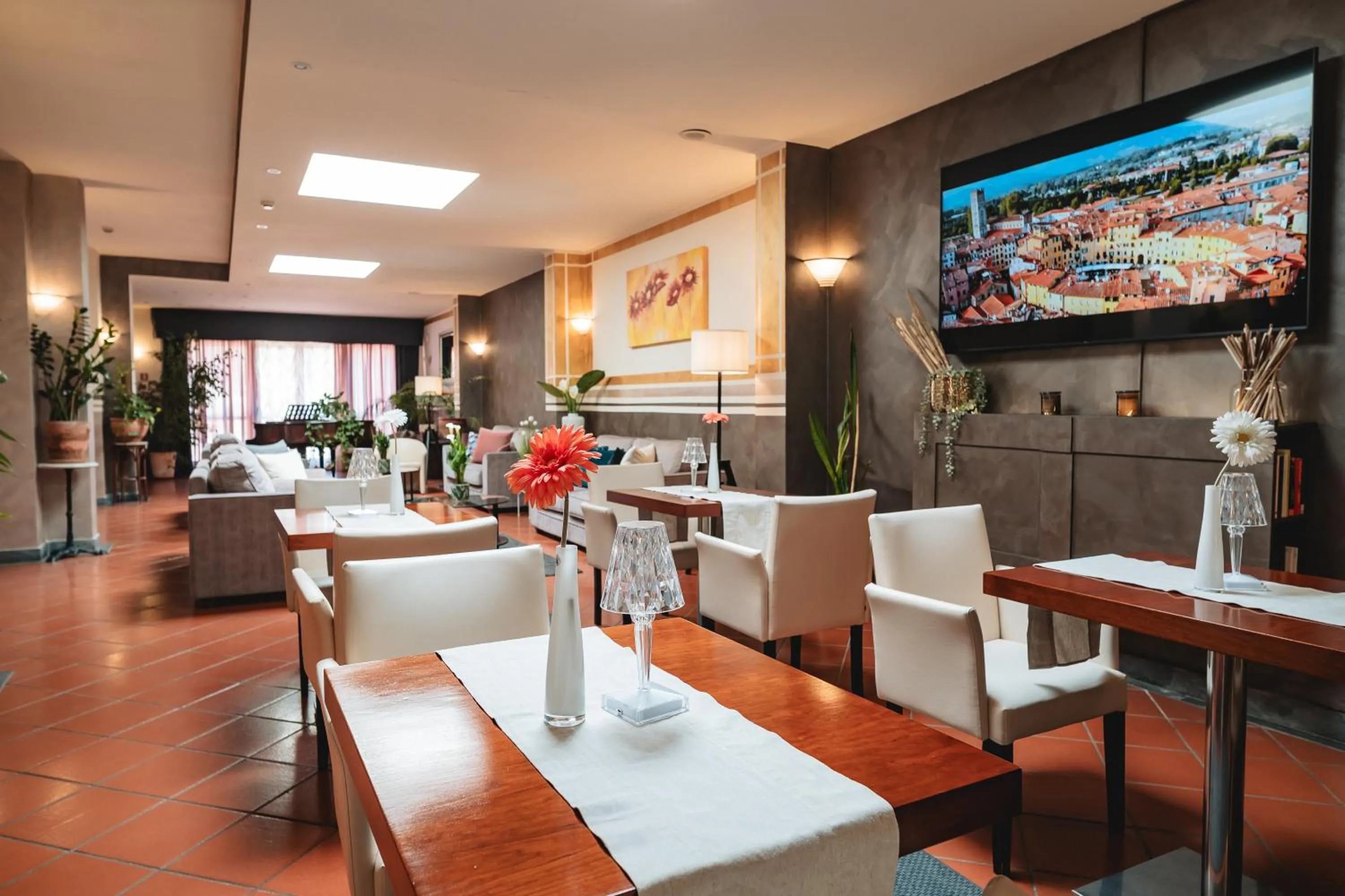 Lounge or bar in Hotel Carignano