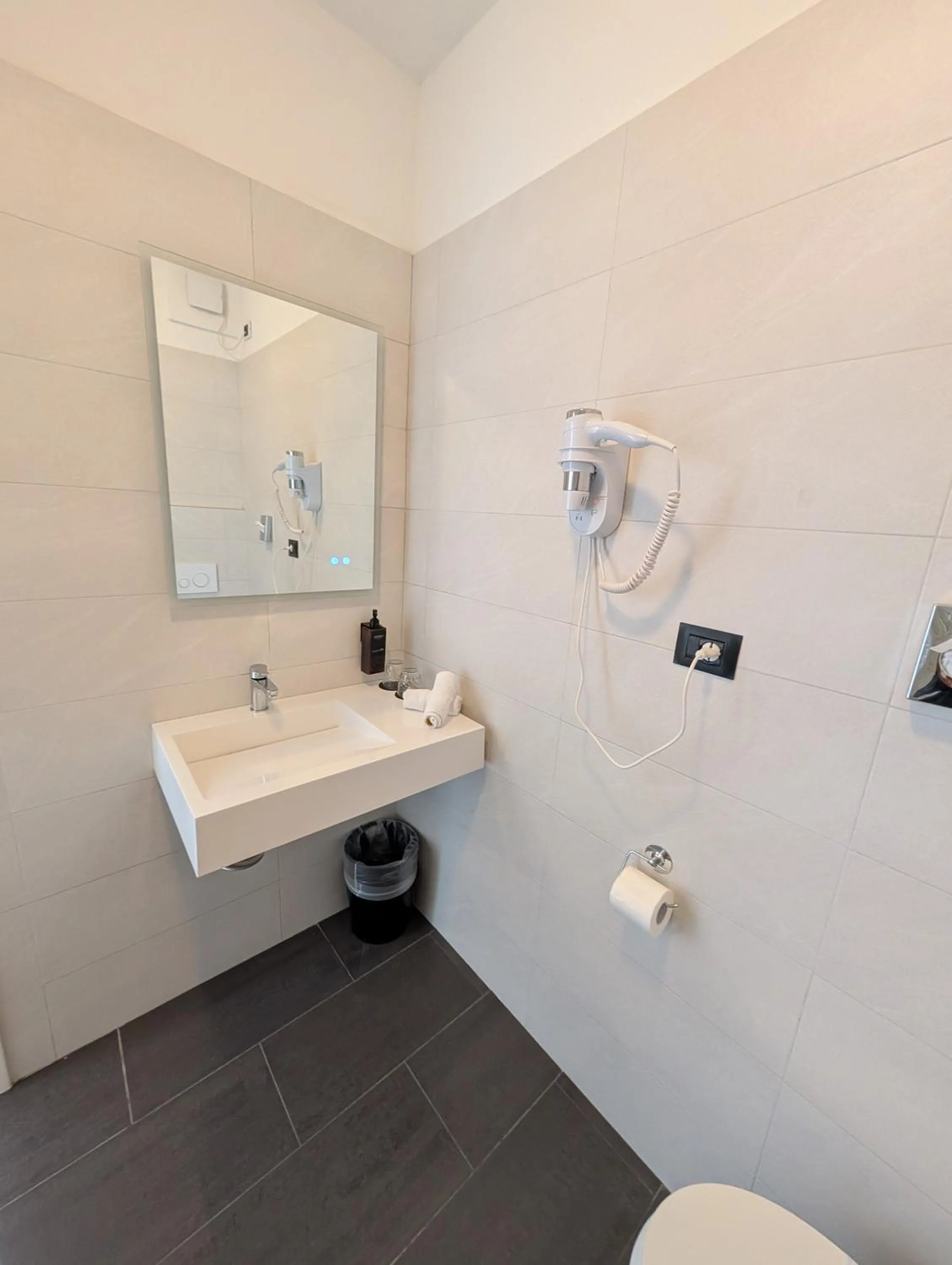 Bathroom in Hotel Carignano