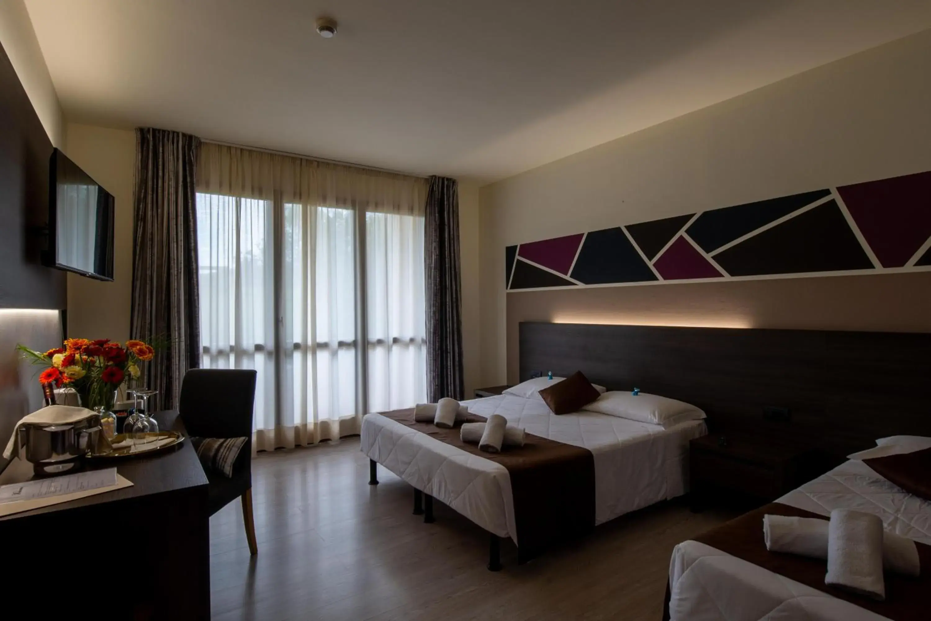 Triple Room with View in Hotel Carignano Triple Room with View in Hotel Carignano